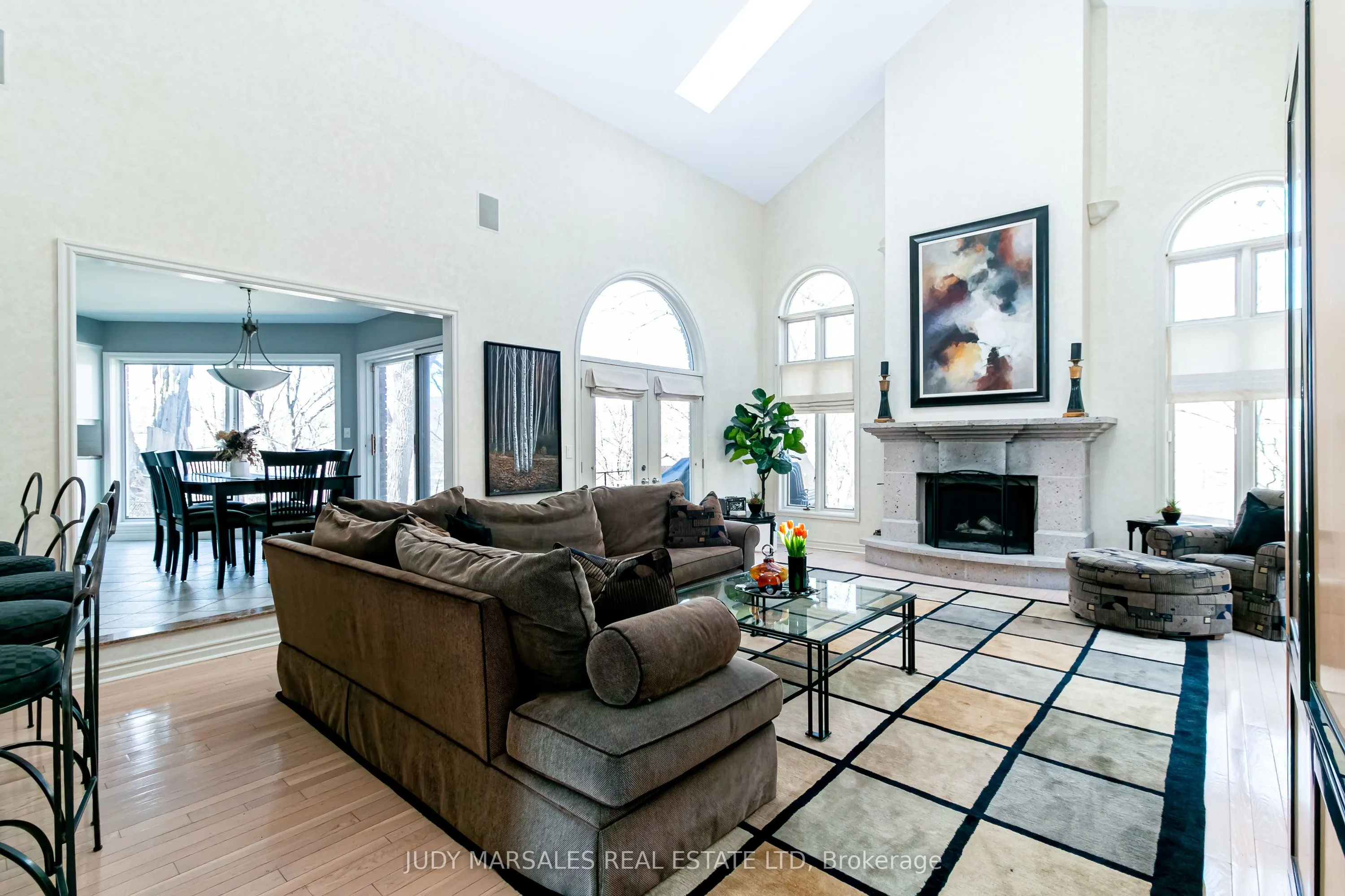 66B South Street W
