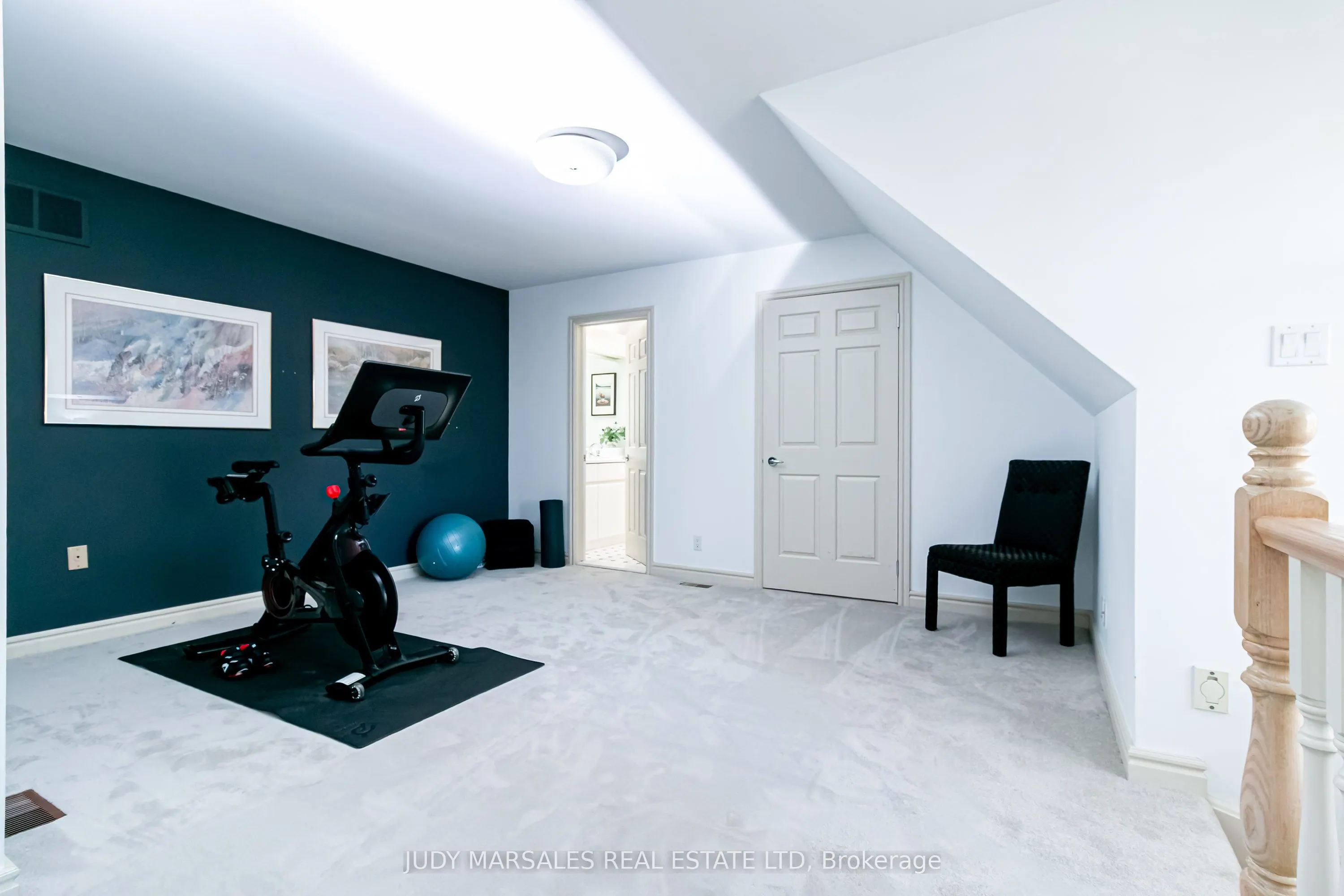 66B South Street W