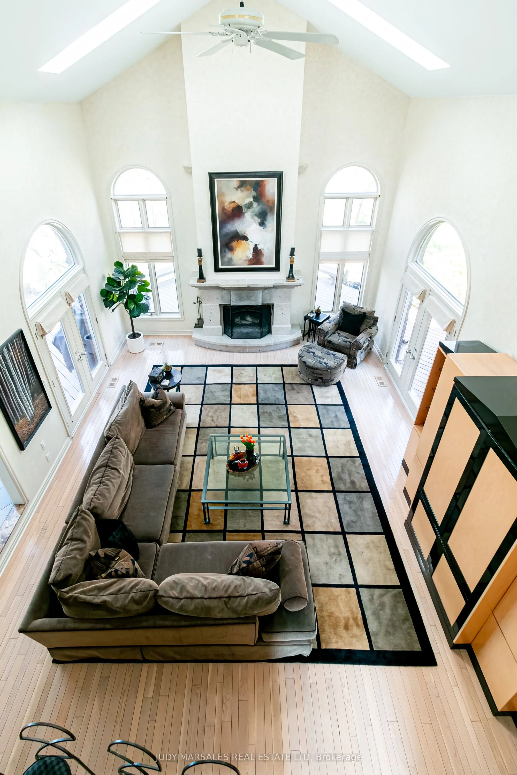 66B South Street W