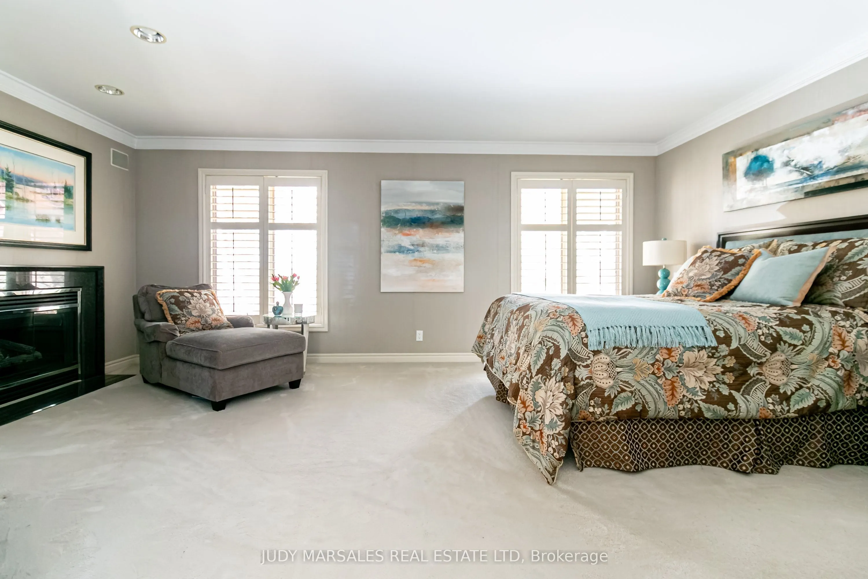 66B South Street W