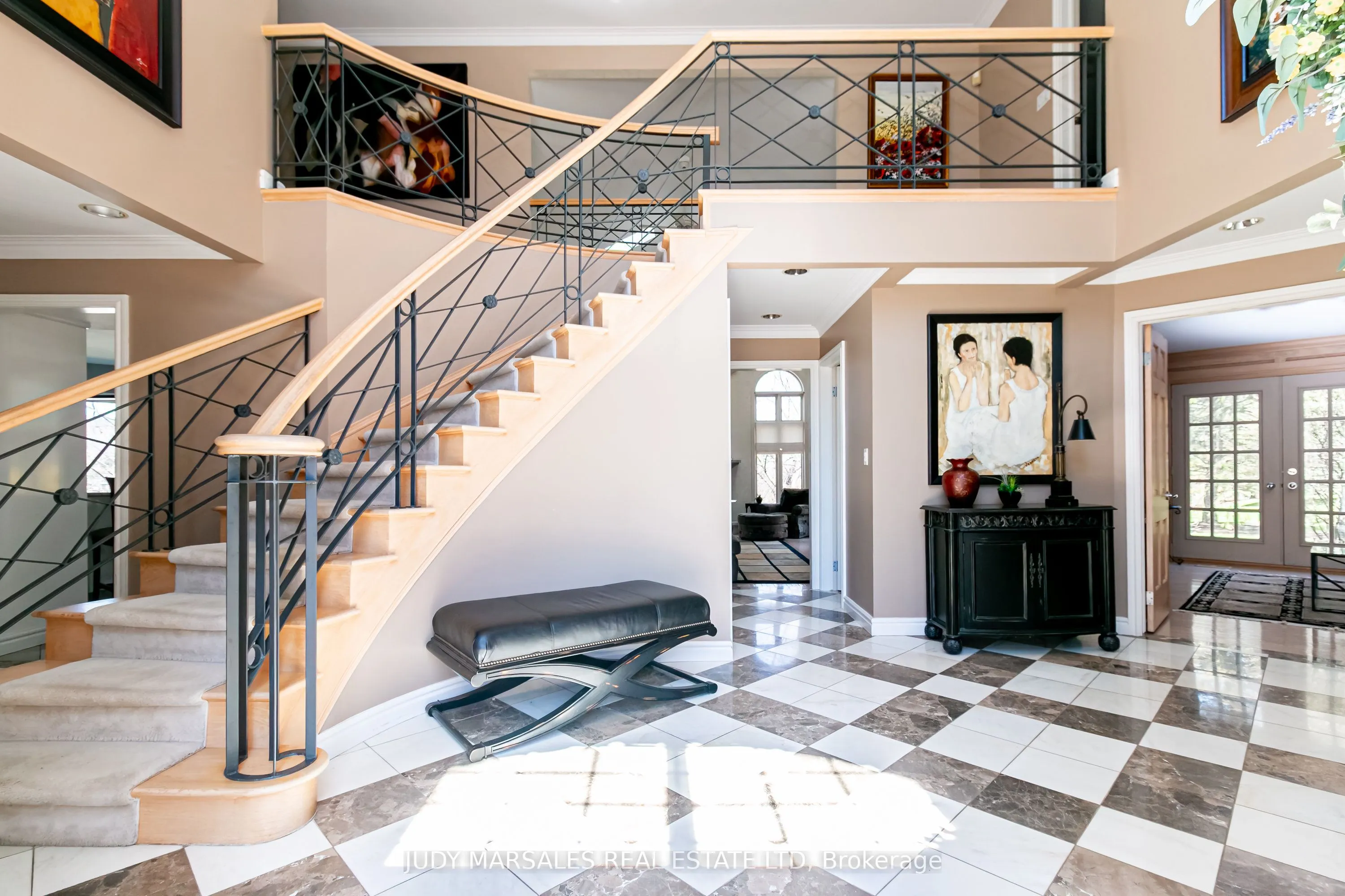 66B South Street W