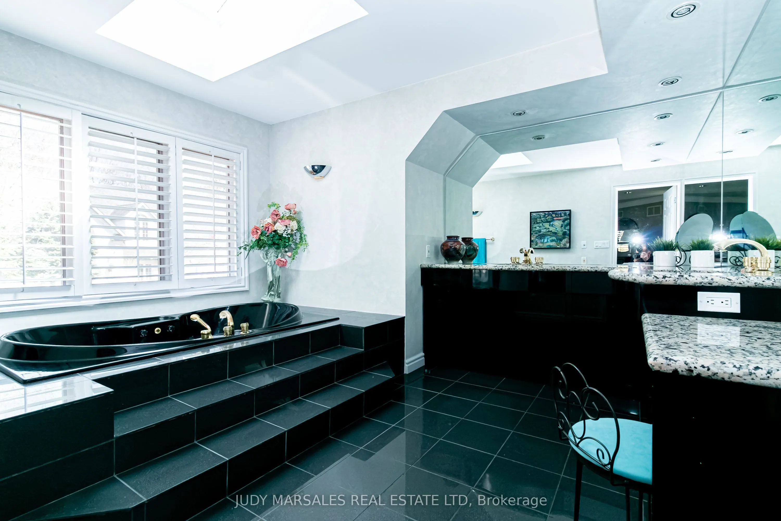 66B South Street W