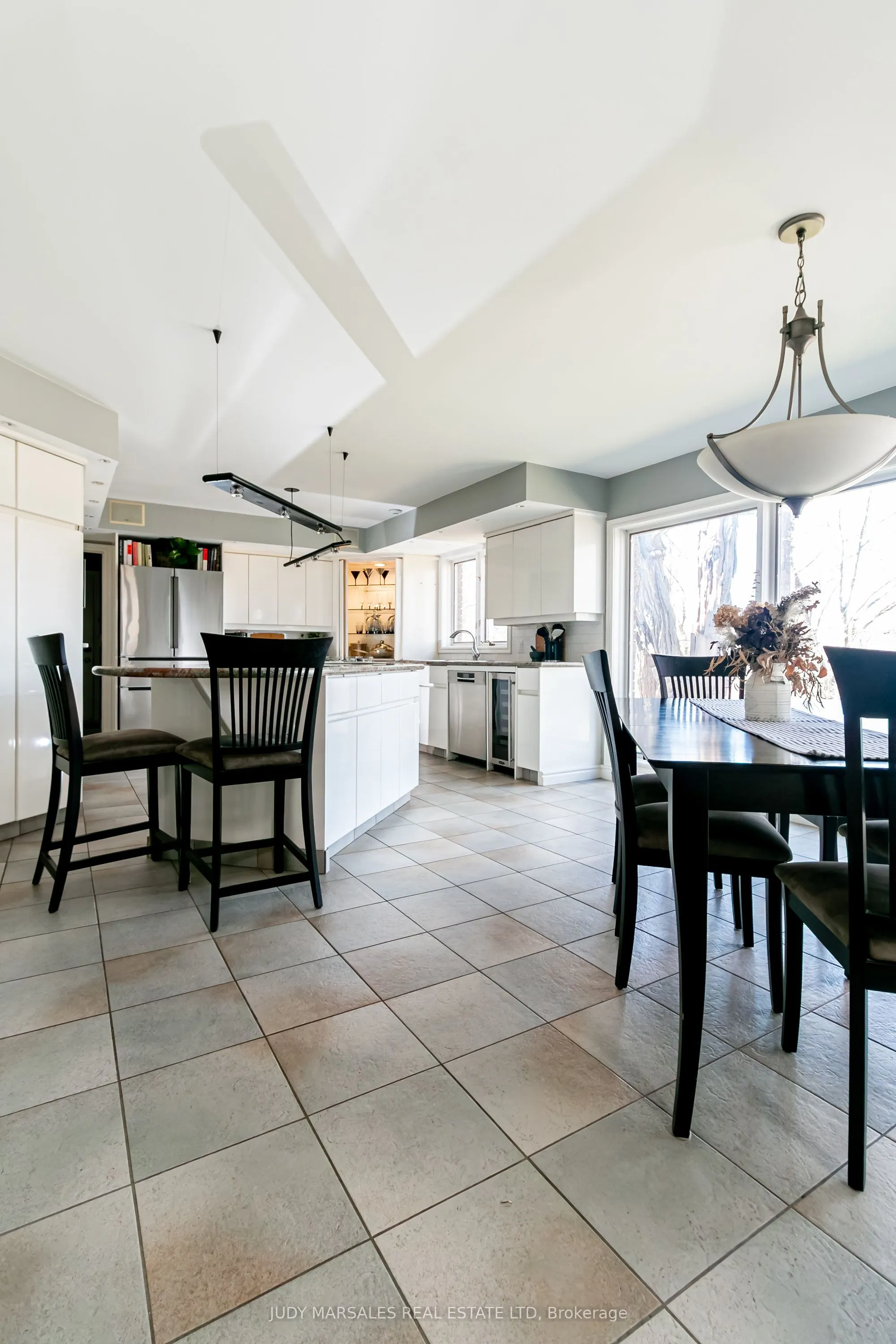 66B South Street W