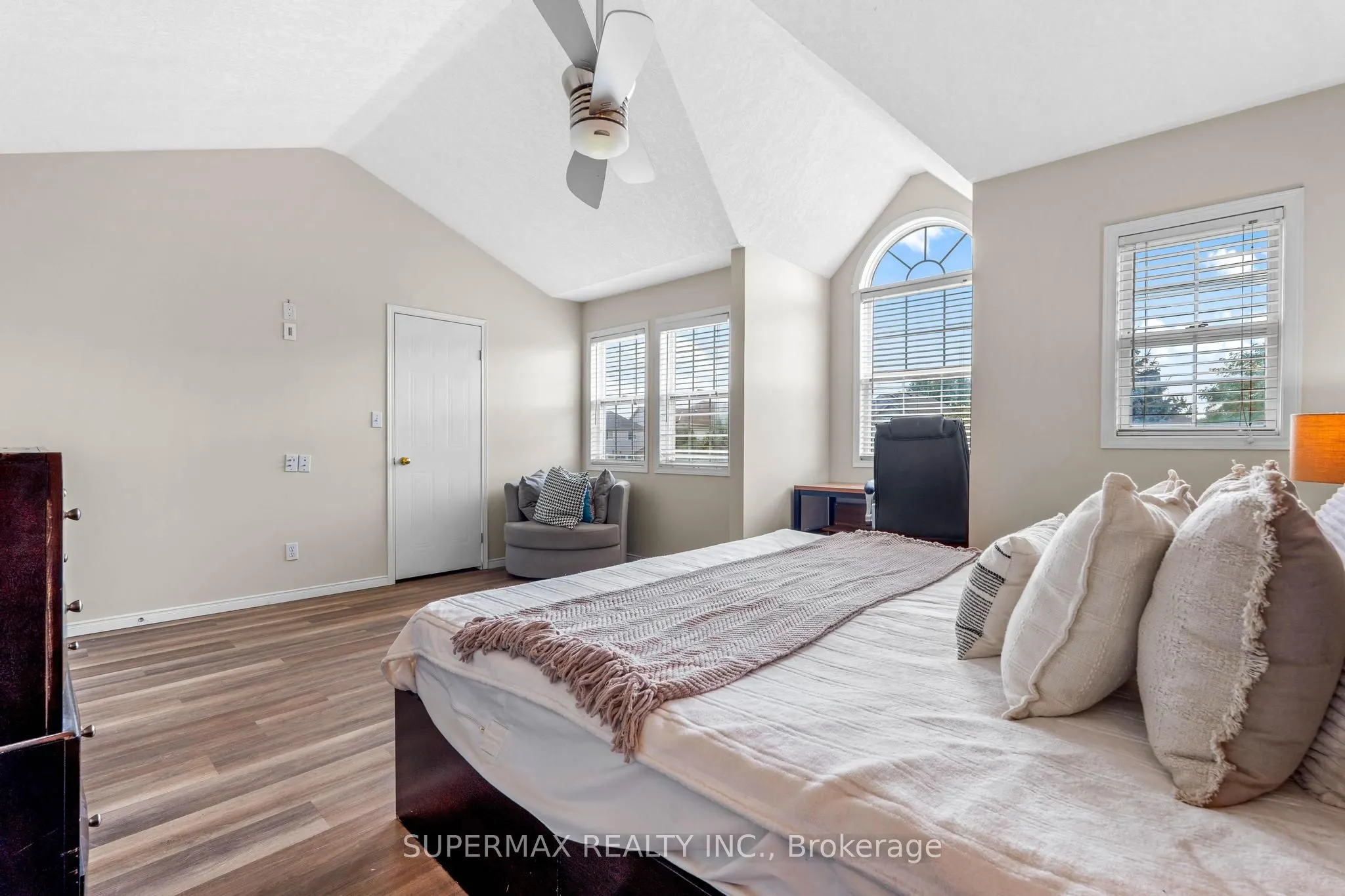 737 Grand Banks Drive