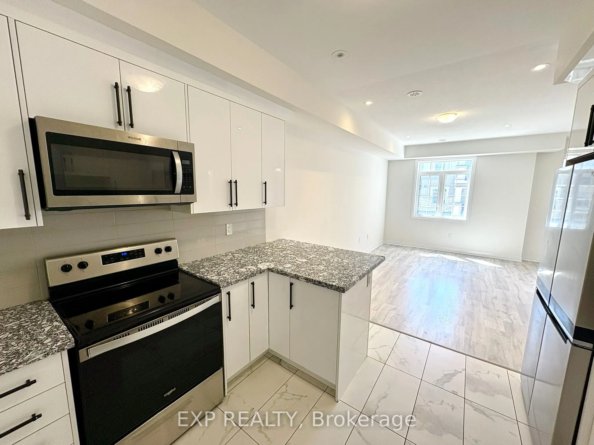 305 Garner Road W, #22
