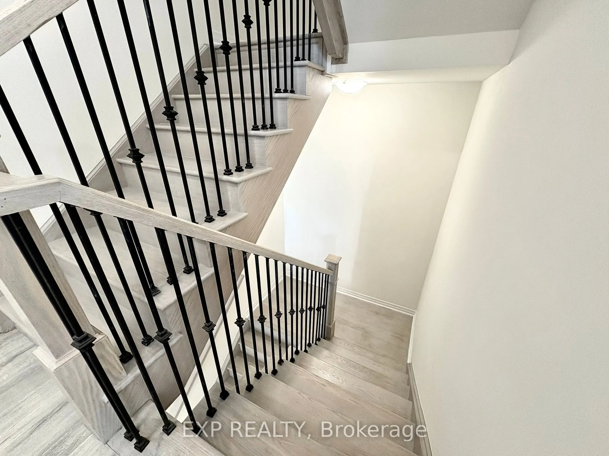 305 Garner Road W, #22