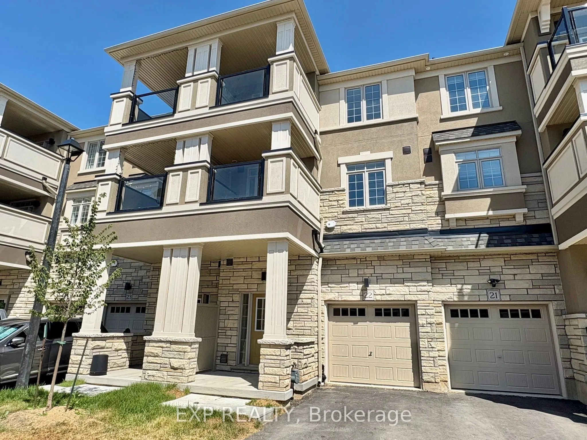 305 Garner Road W, #22