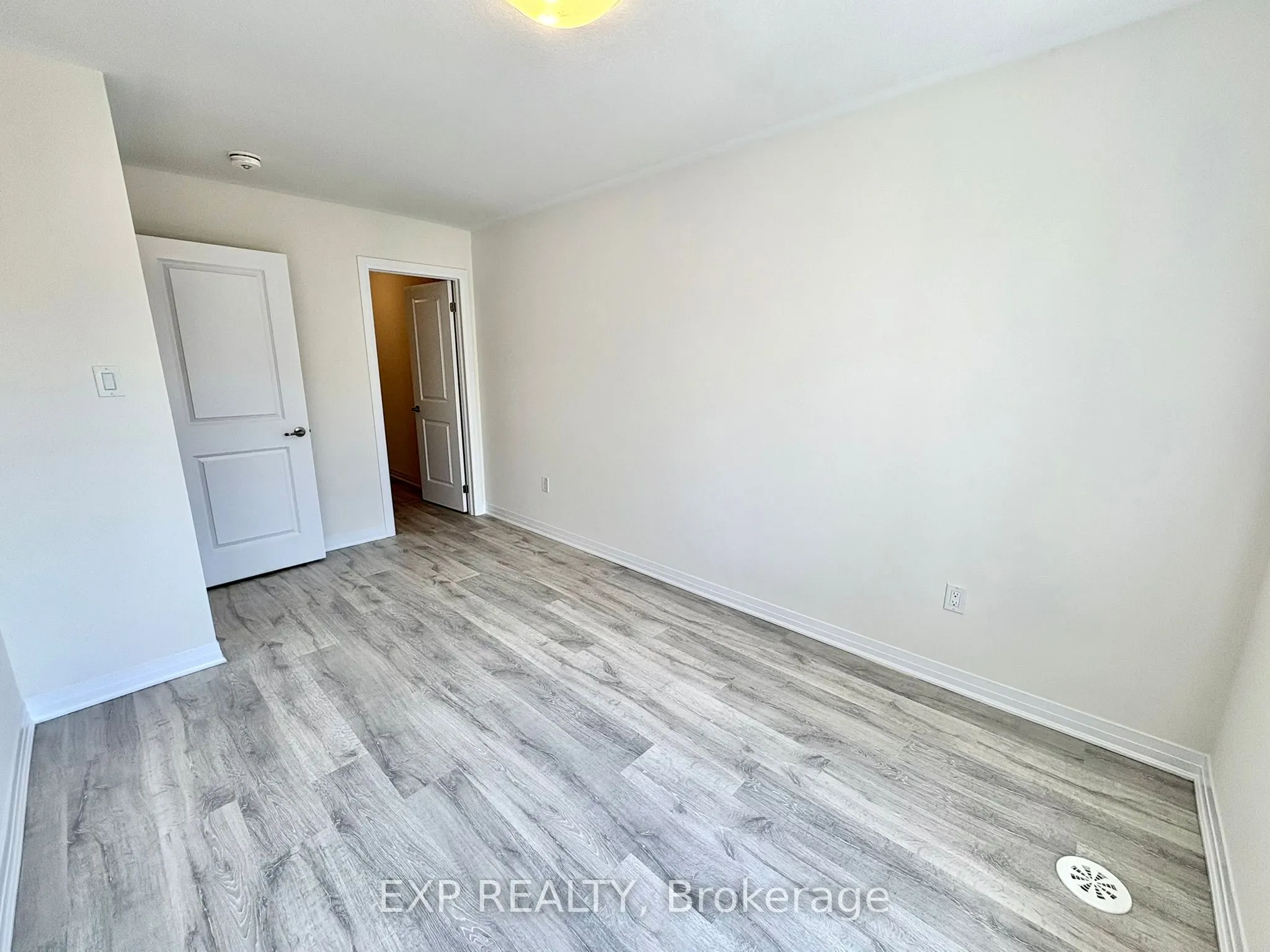 305 Garner Road W, #22