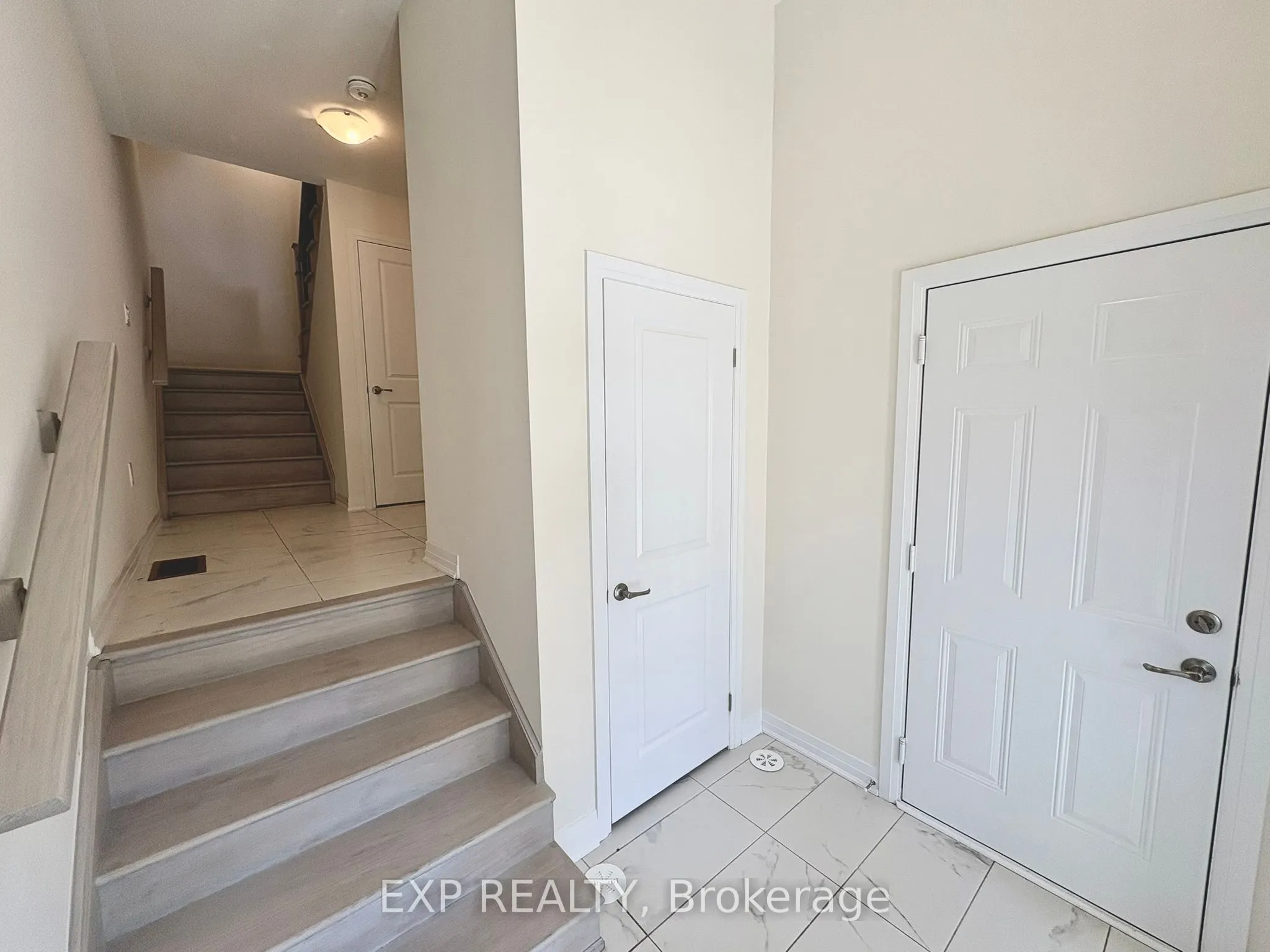 305 Garner Road W, #22