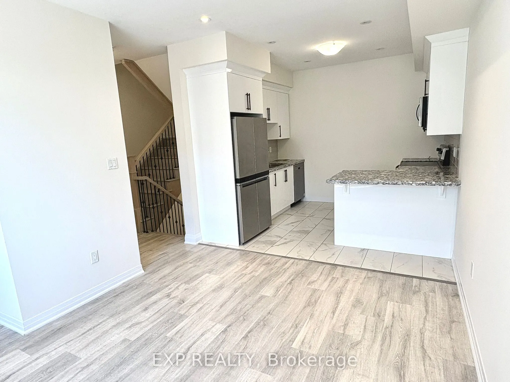 305 Garner Road W, #22