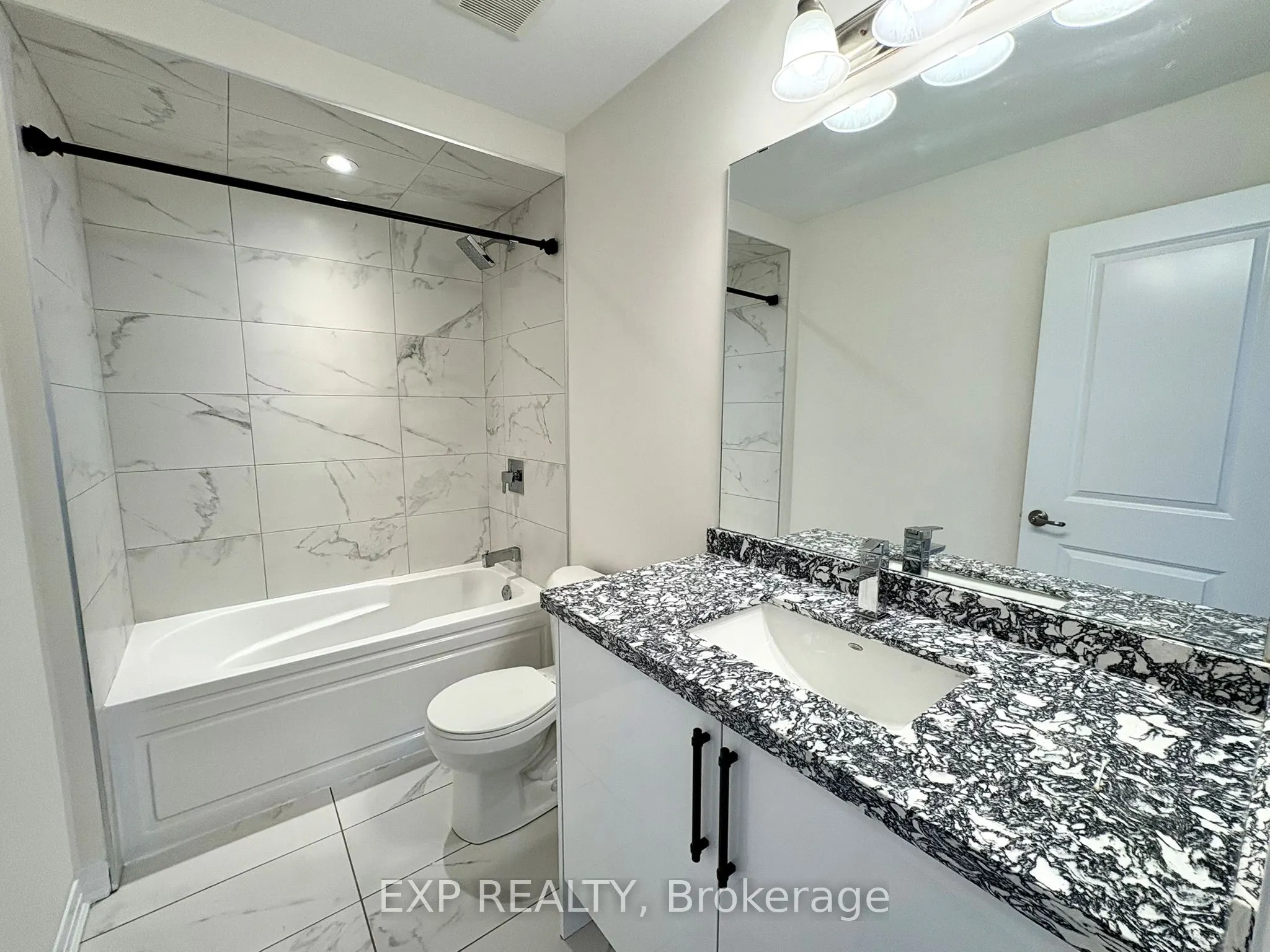 305 Garner Road W, #22