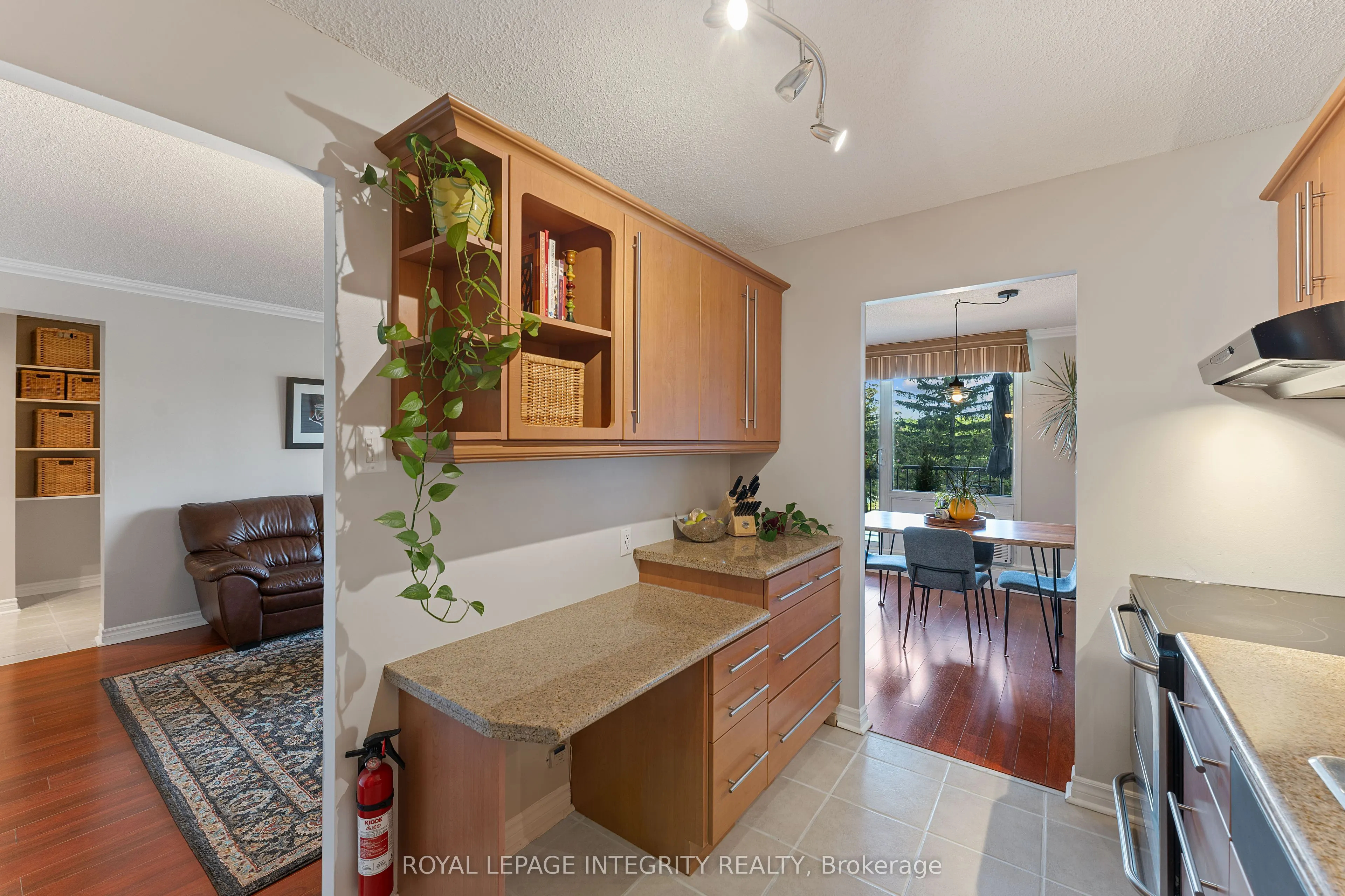 665 Bathgate Drive, #303