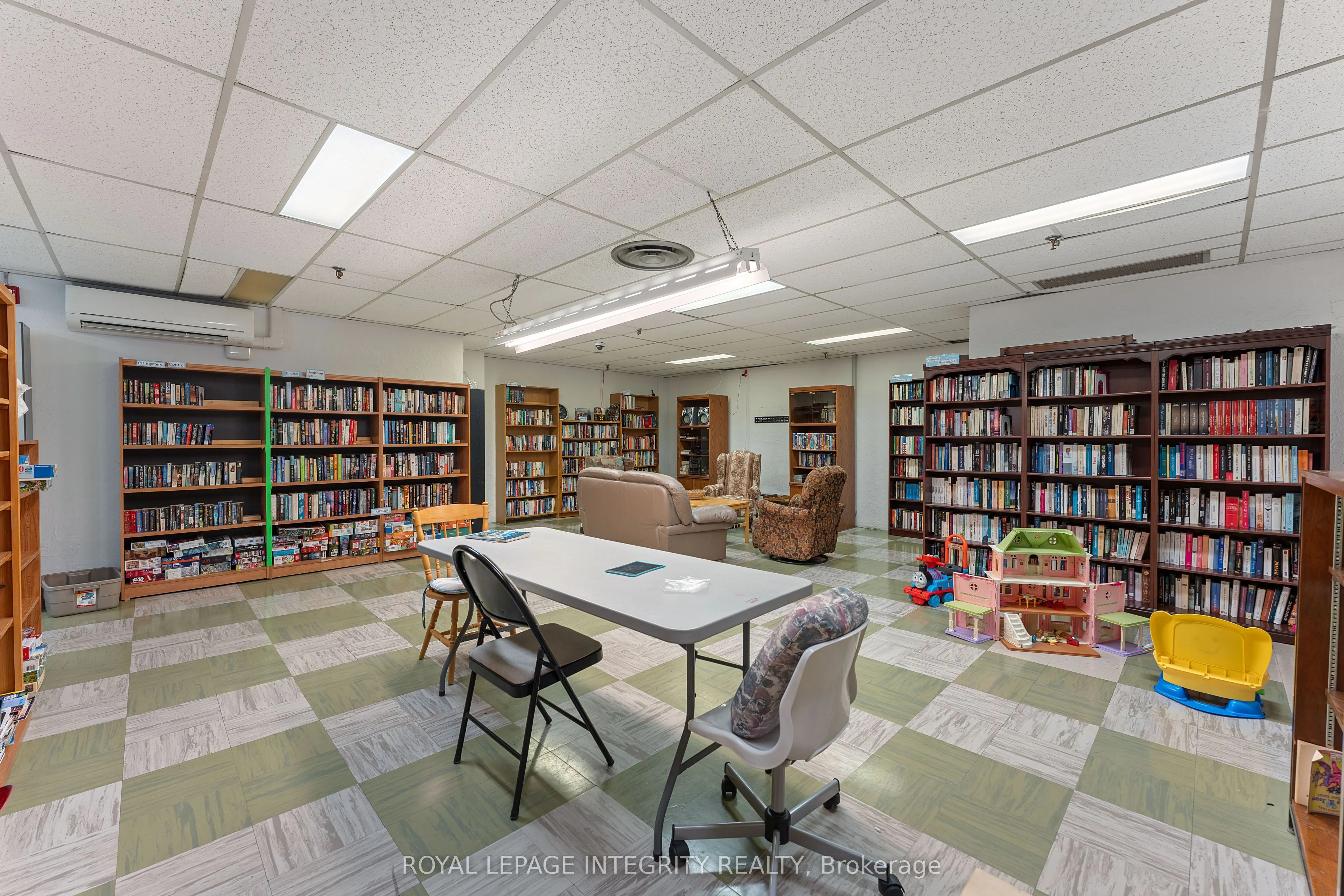 665 Bathgate Drive, #303