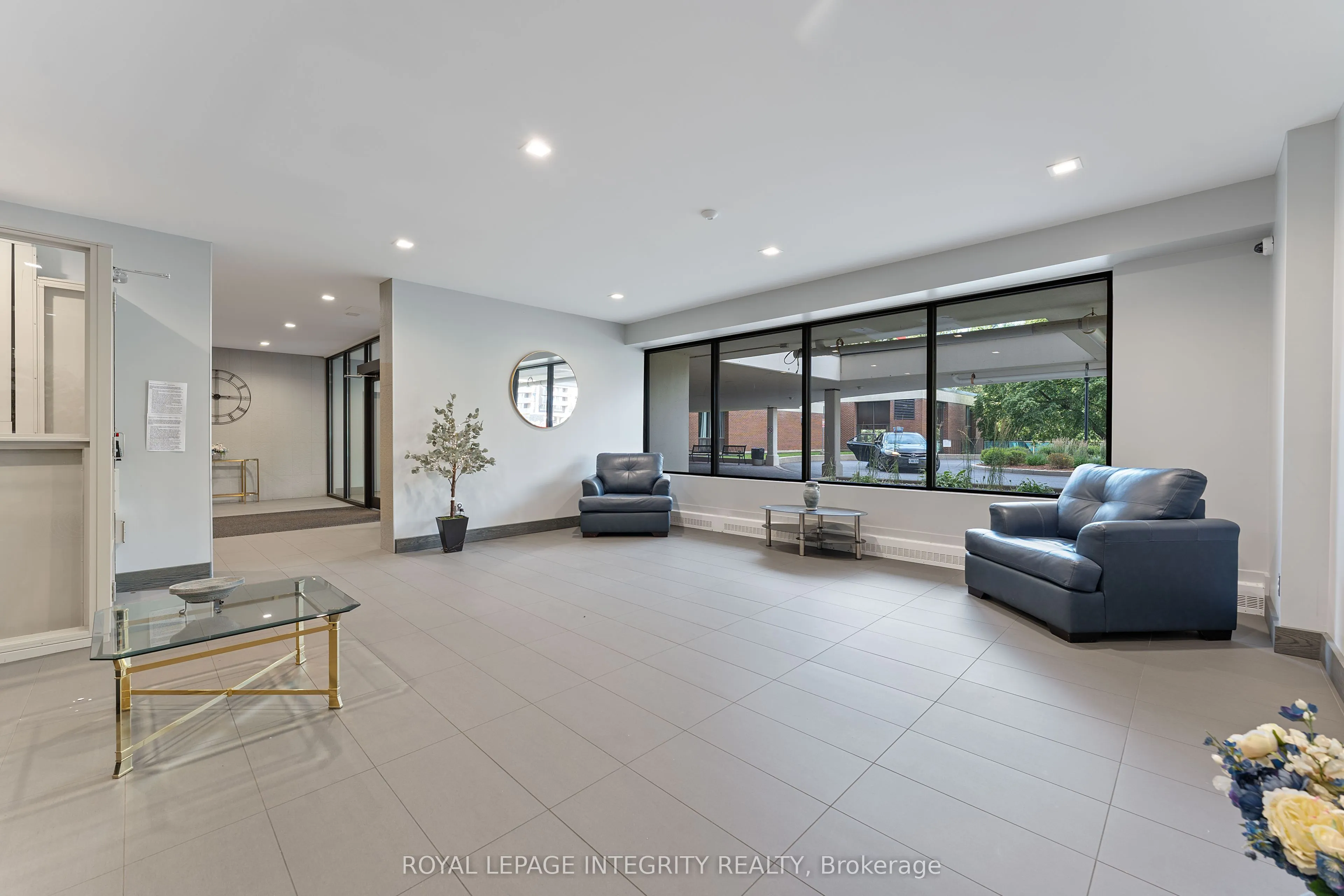 665 Bathgate Drive, #303