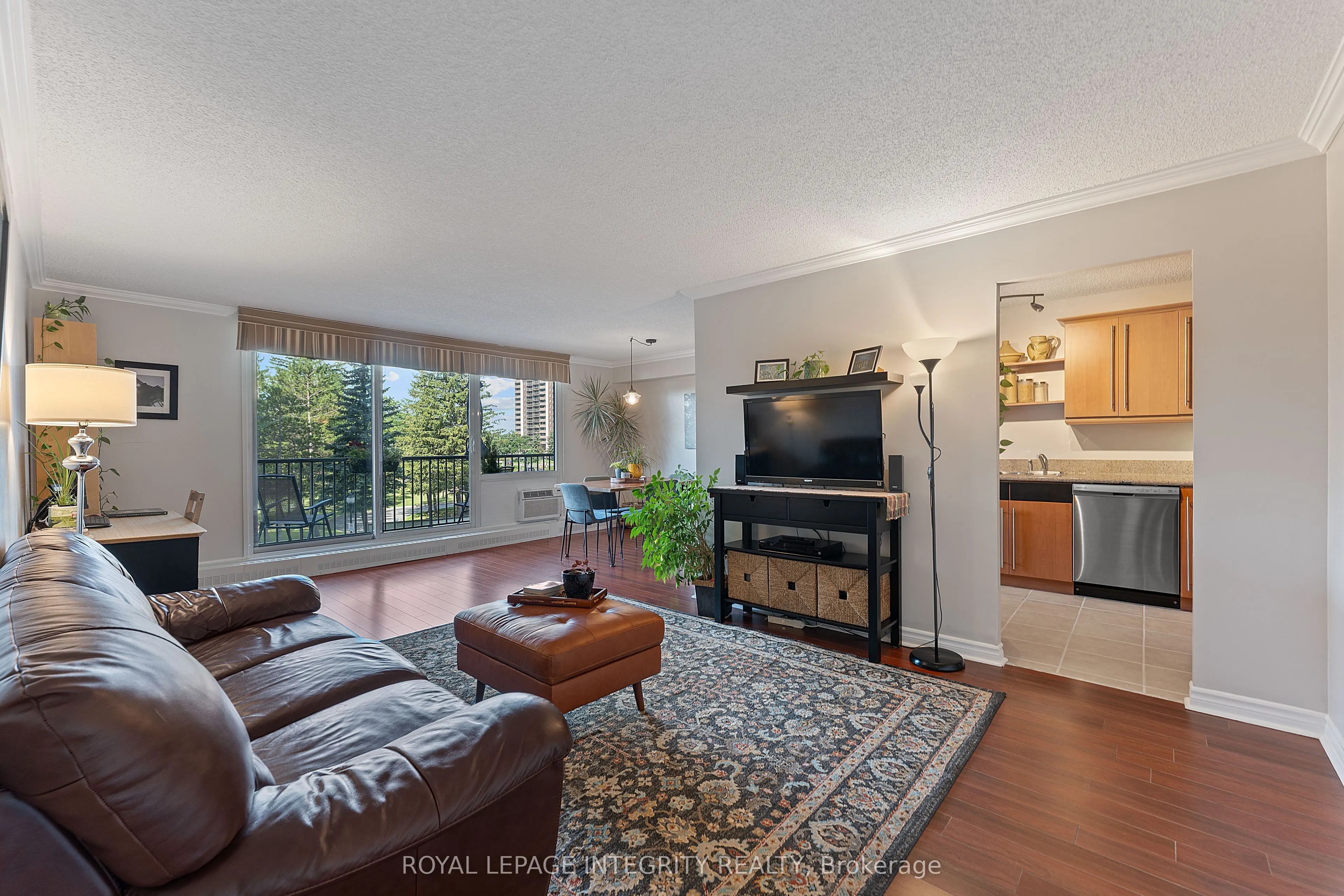 665 Bathgate Drive, #303