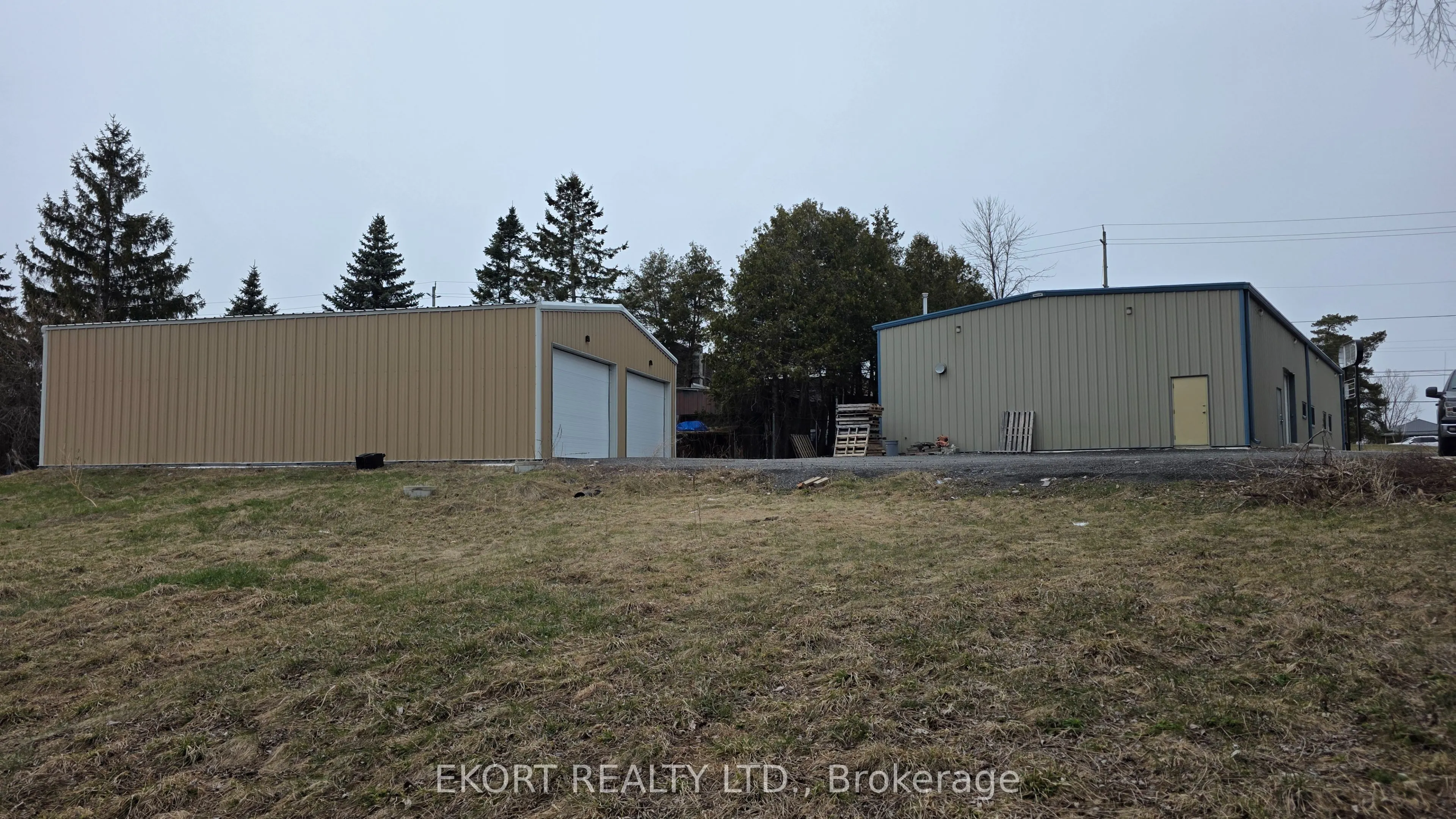 542 Old Hwy 2