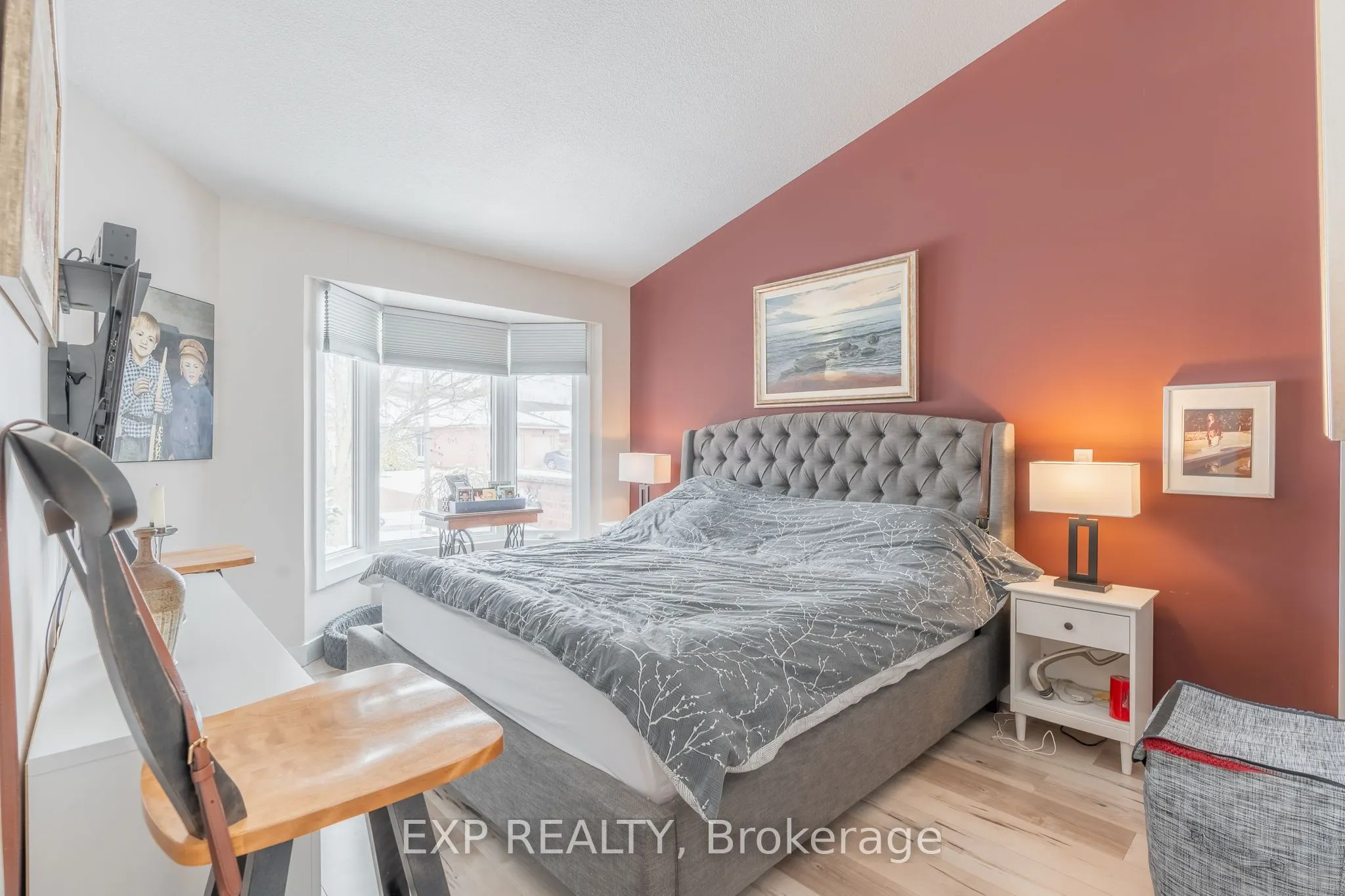 90 Ontario St Street S, #20