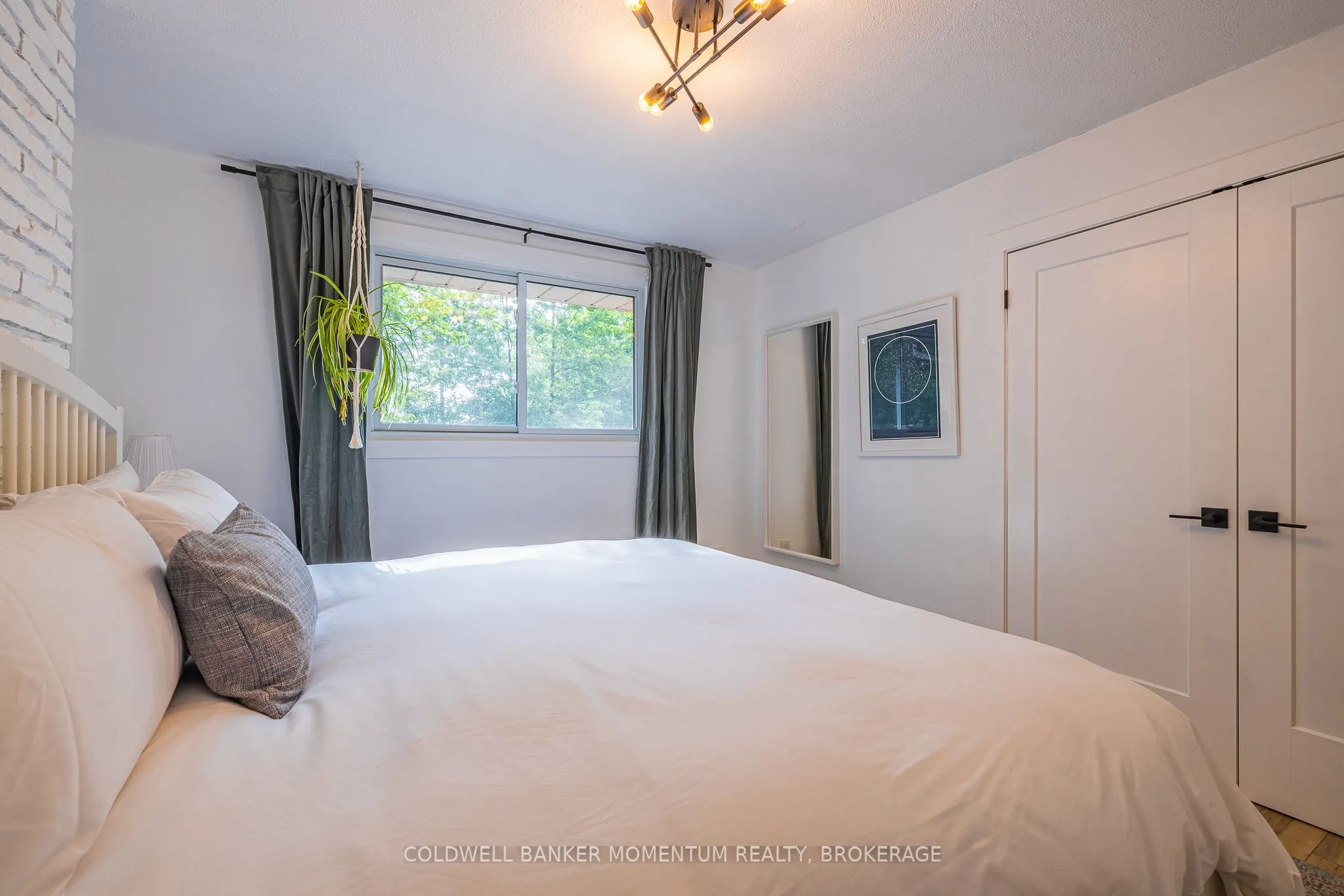 942 Cauthard Road