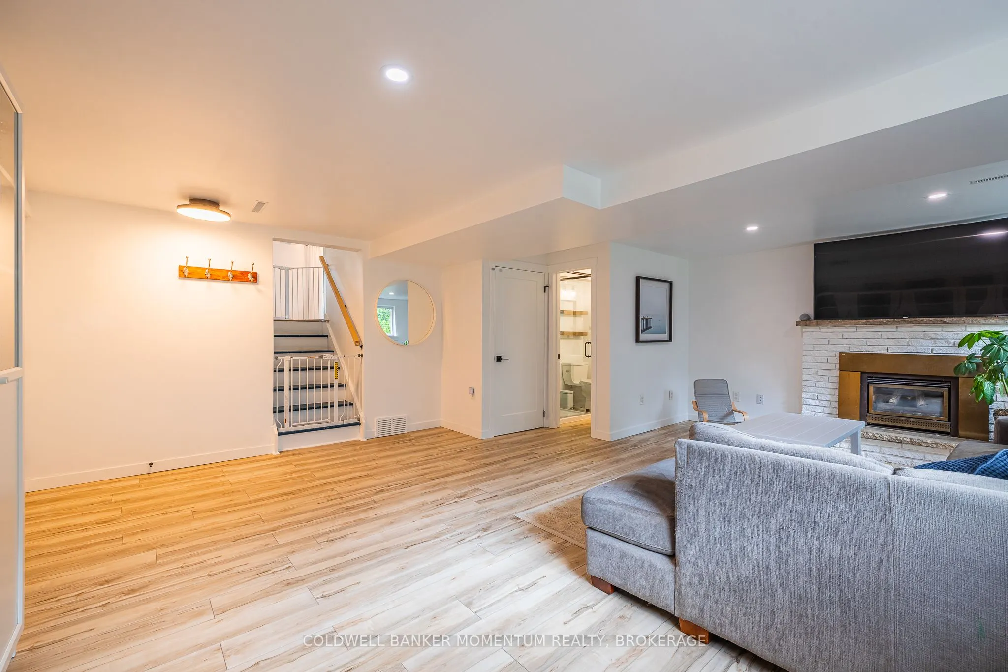 942 Cauthard Road