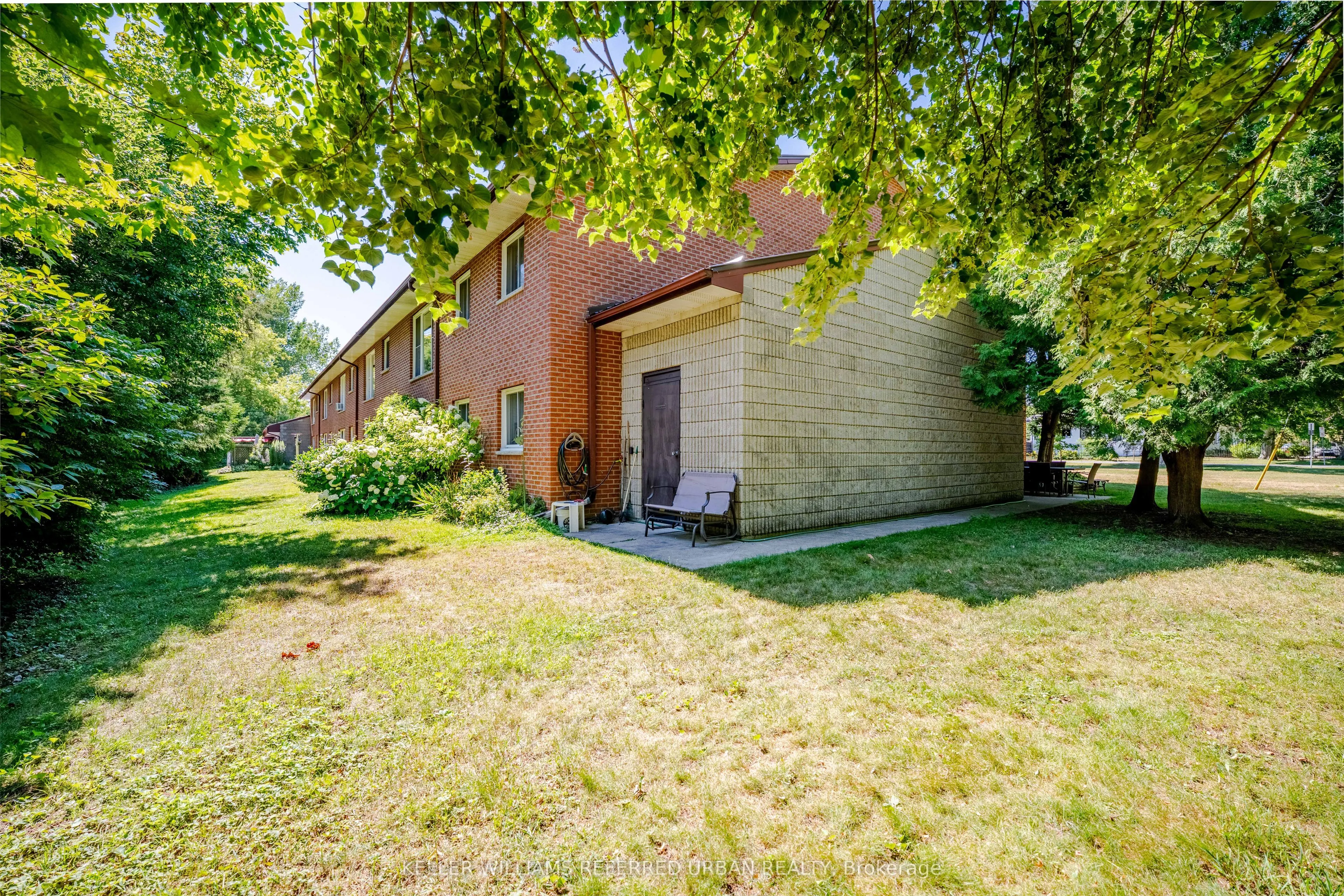 133 Ontario Street, #207