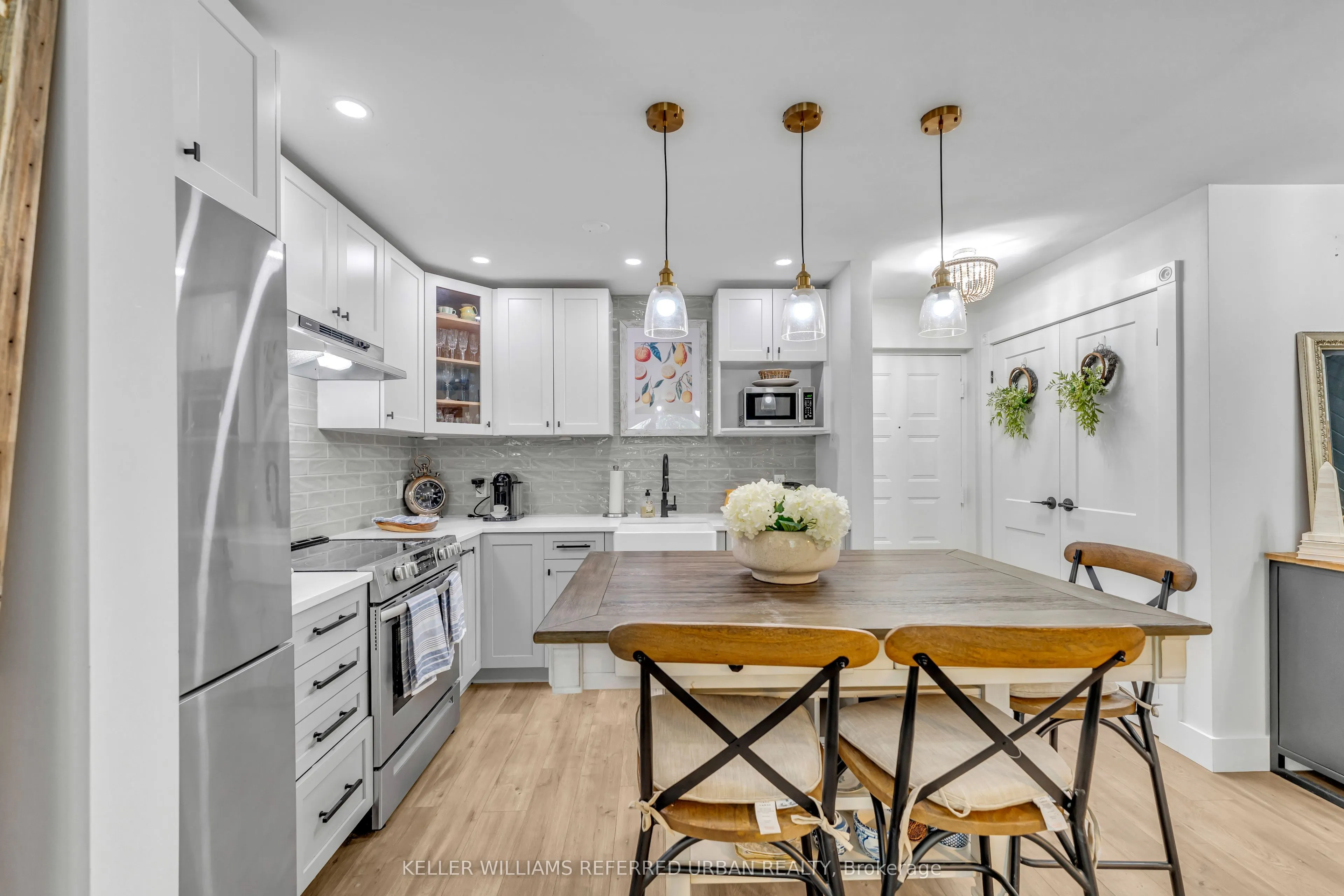 133 Ontario Street, #207
