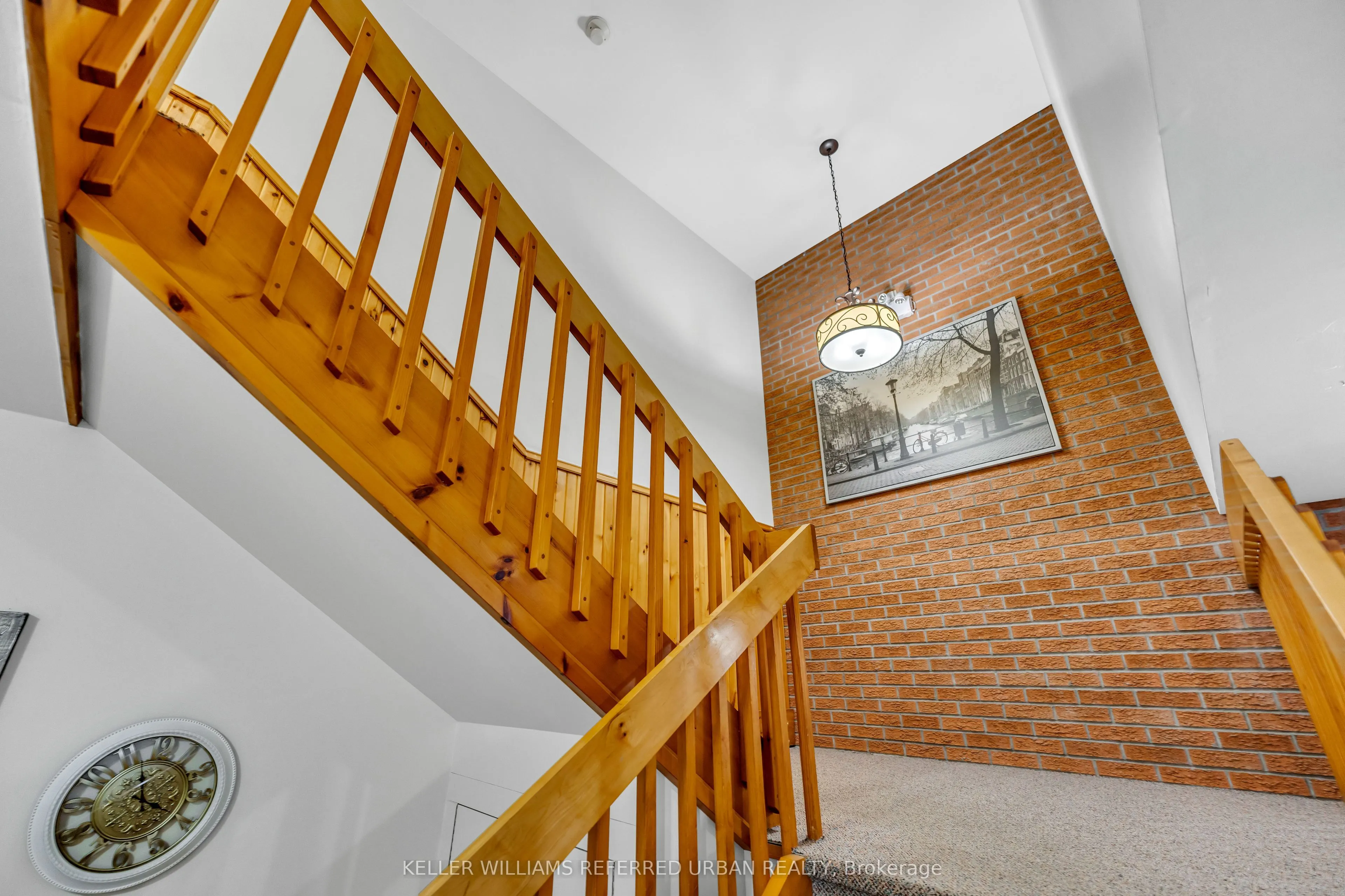133 Ontario Street, #207