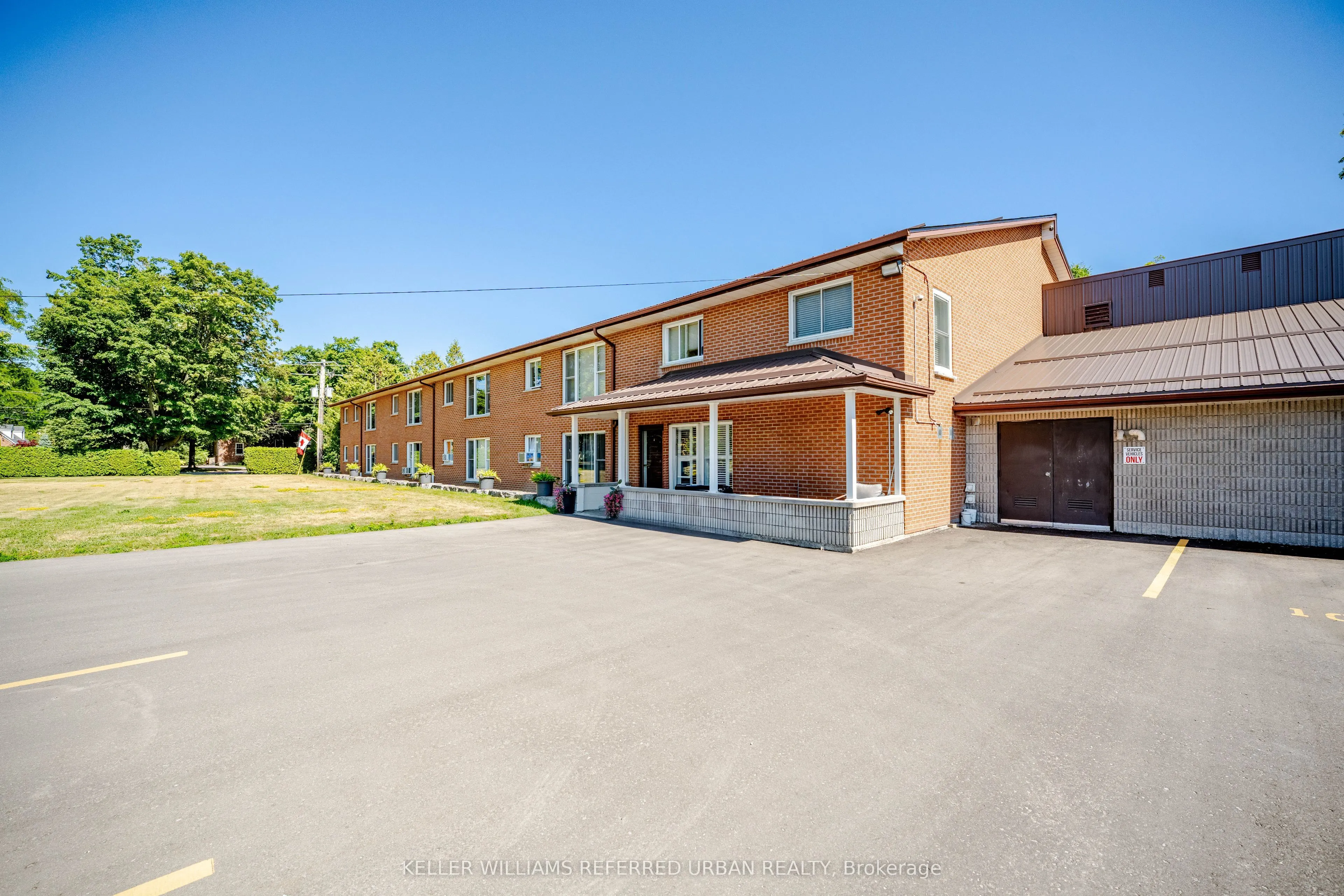 133 Ontario Street, #207
