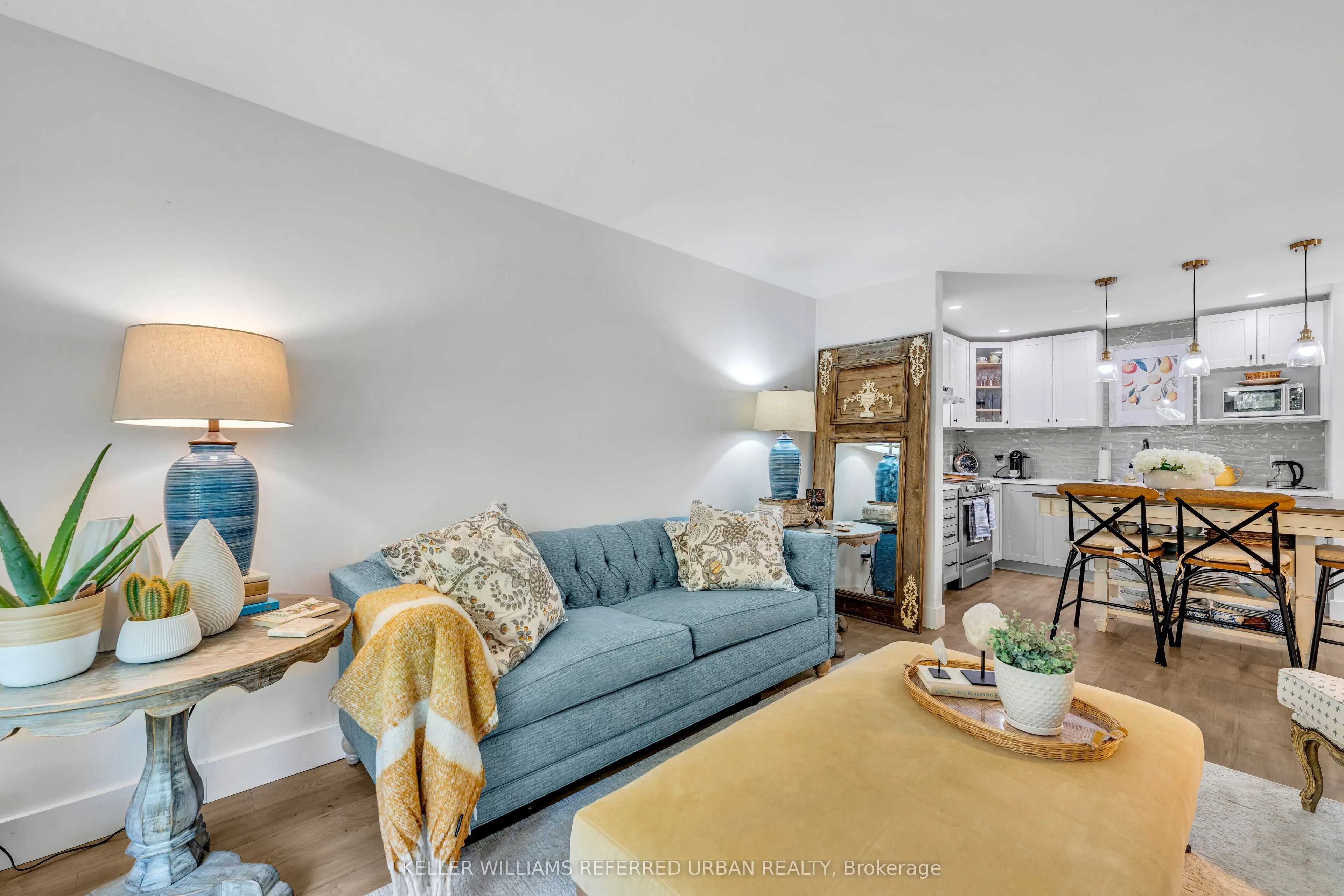 133 Ontario Street, #207