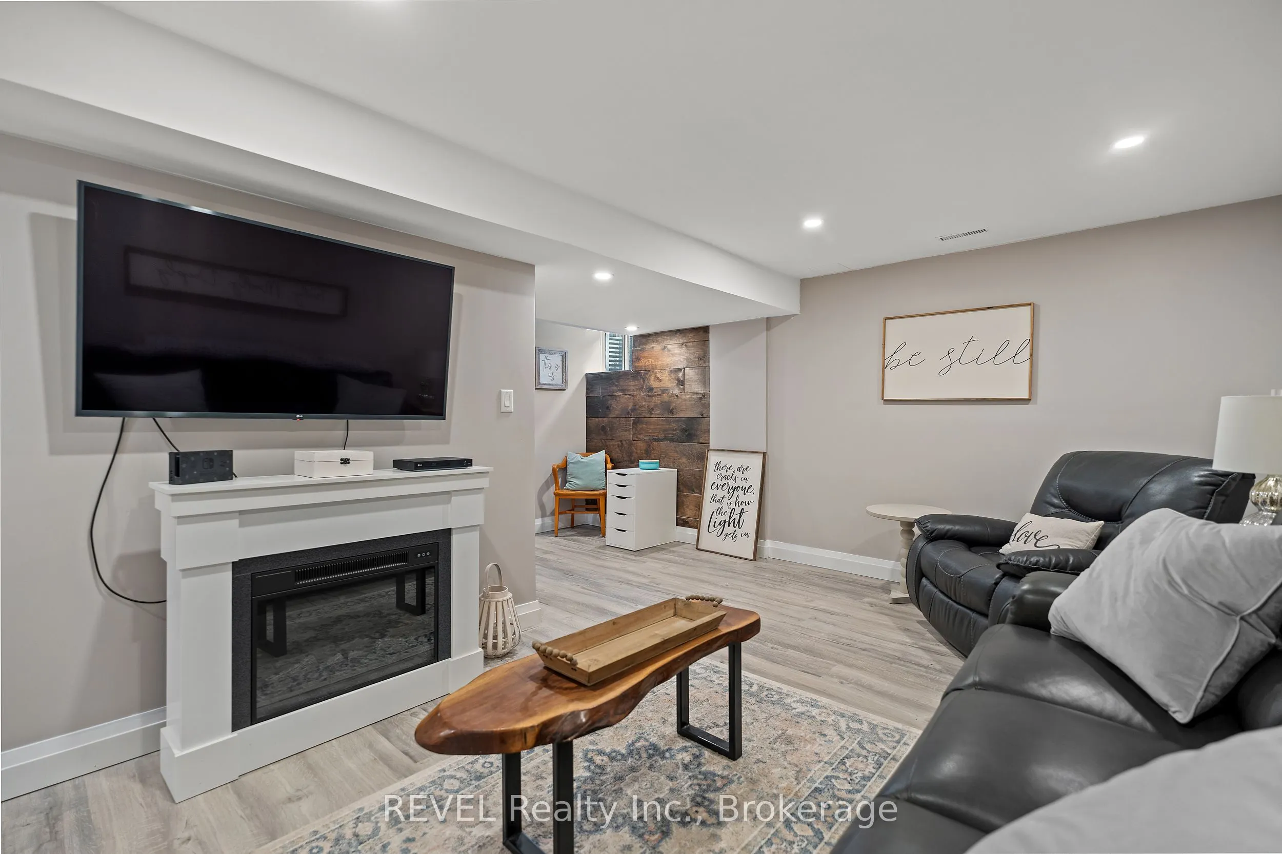 38 Udell Way