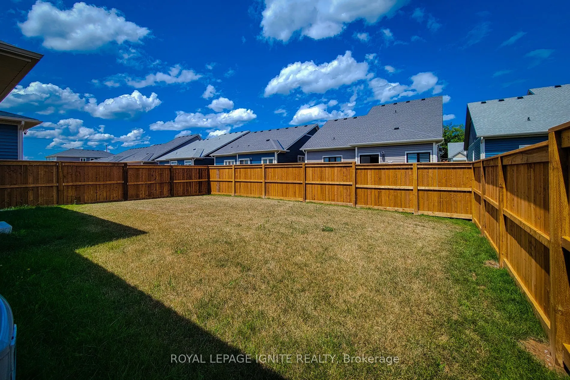 54 Beach Walk Crescent