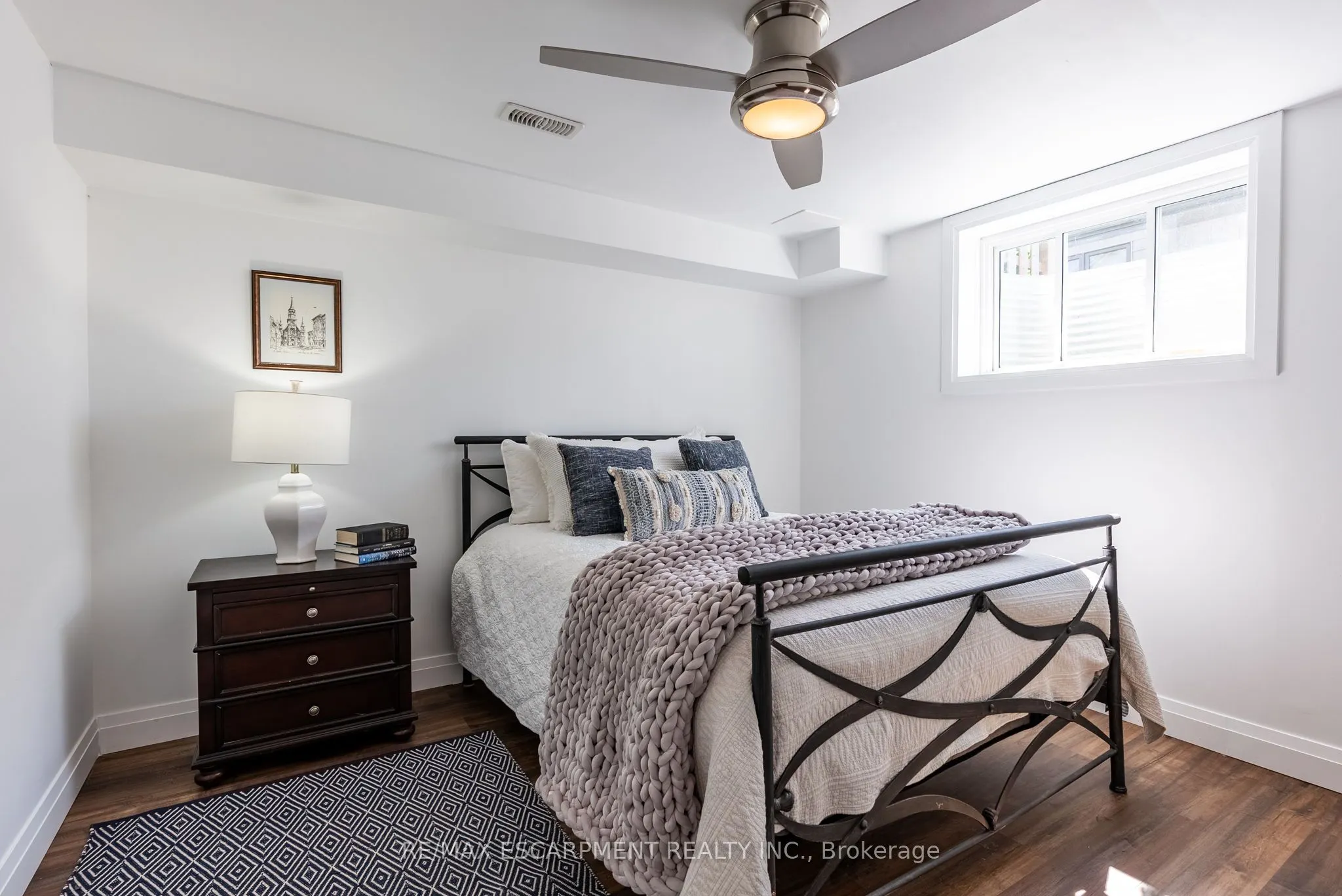 9 Richard Crescent