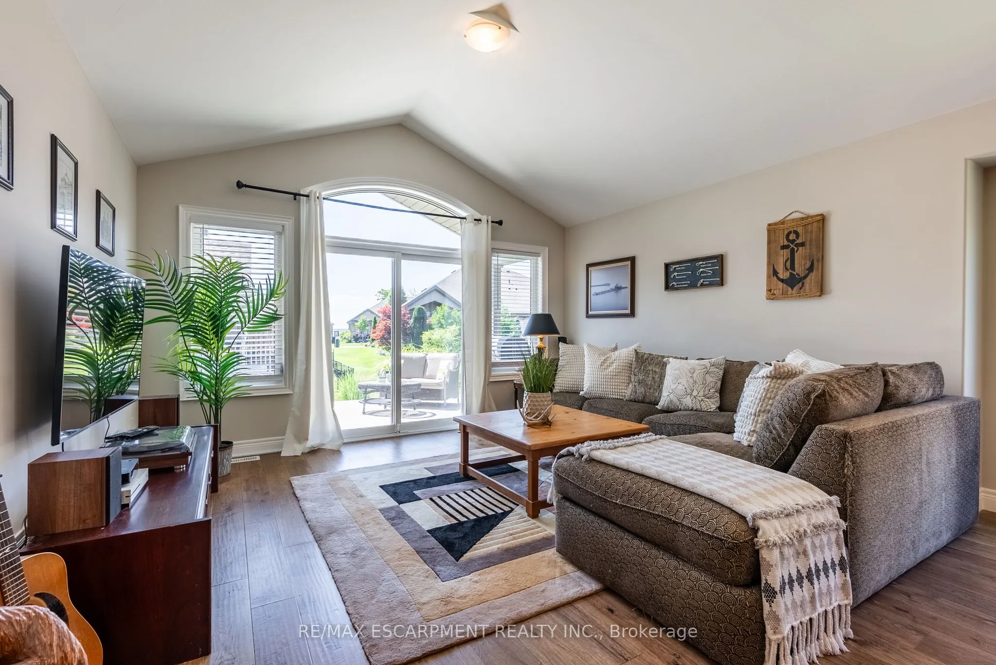 9 Richard Crescent