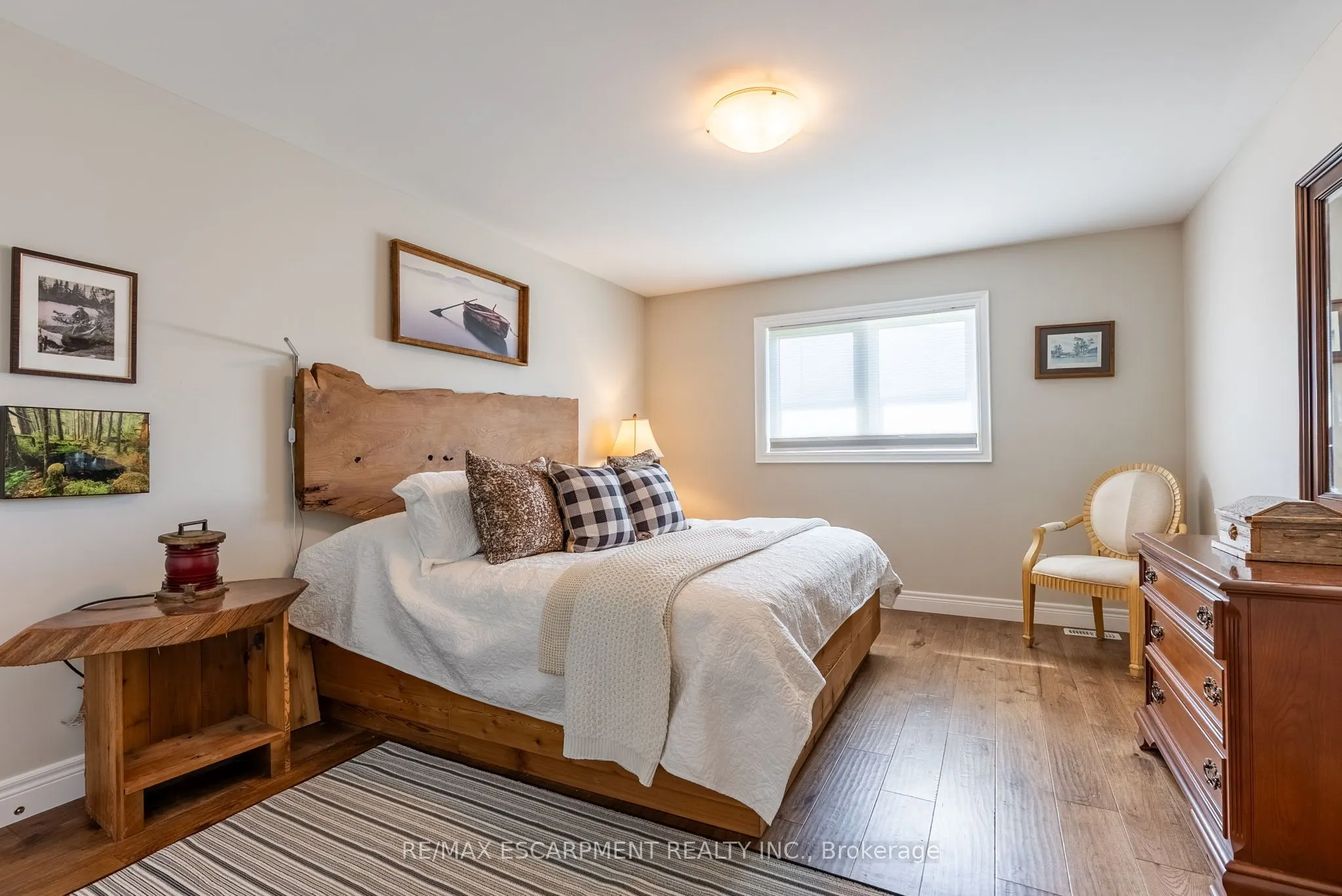 9 Richard Crescent