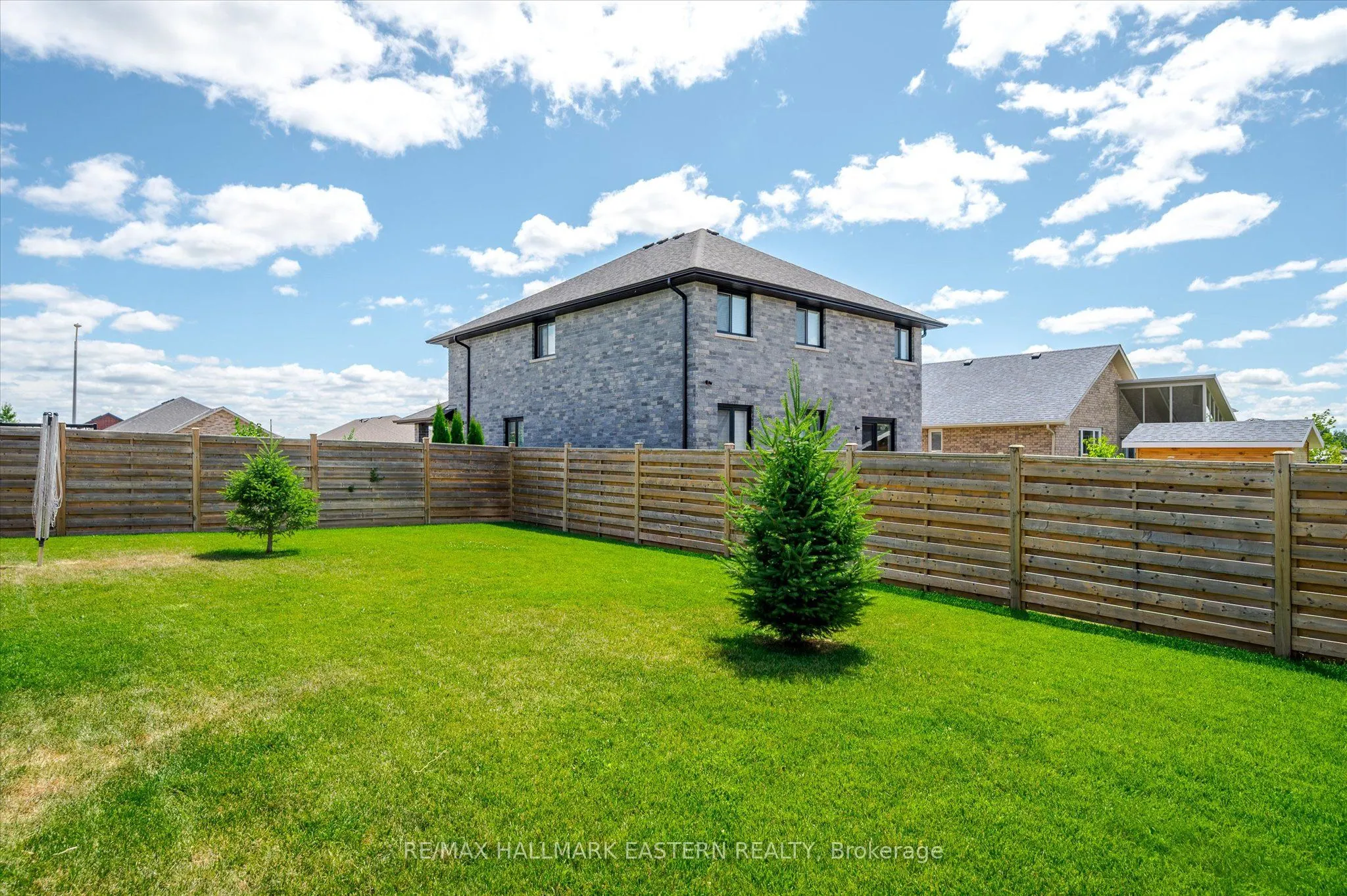 82 Darrell Drain Crescent