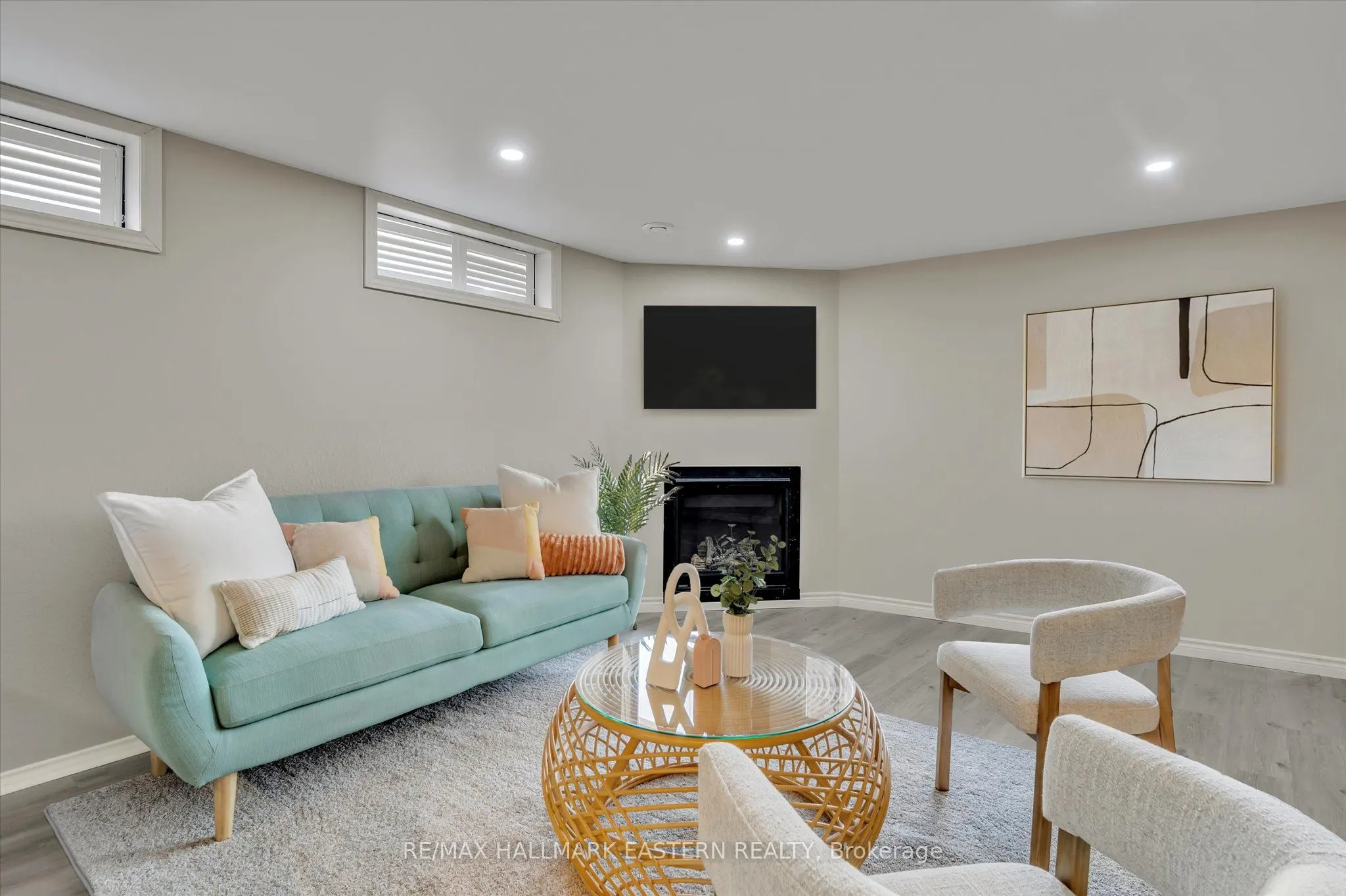 82 Darrell Drain Crescent
