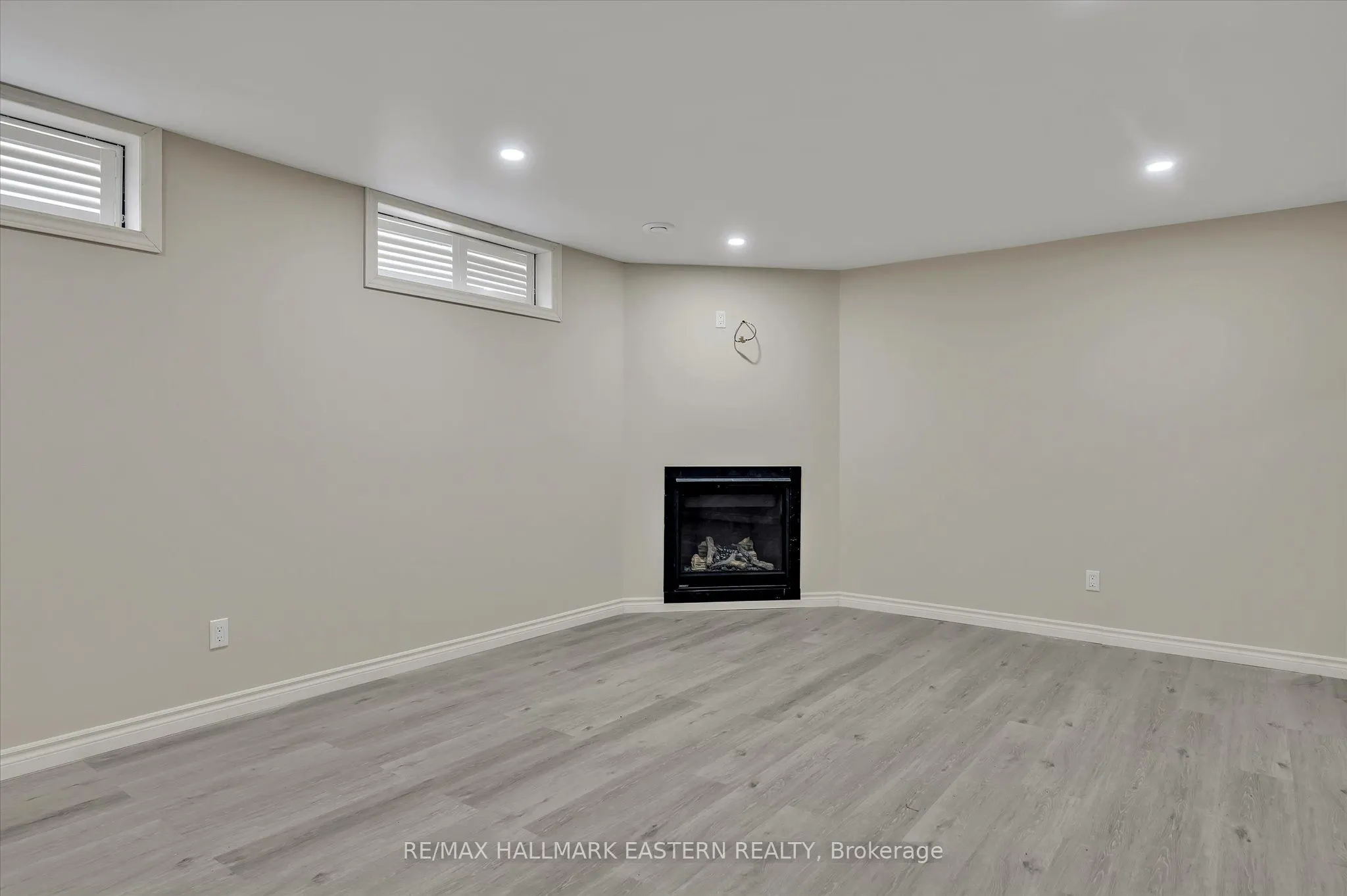 82 Darrell Drain Crescent