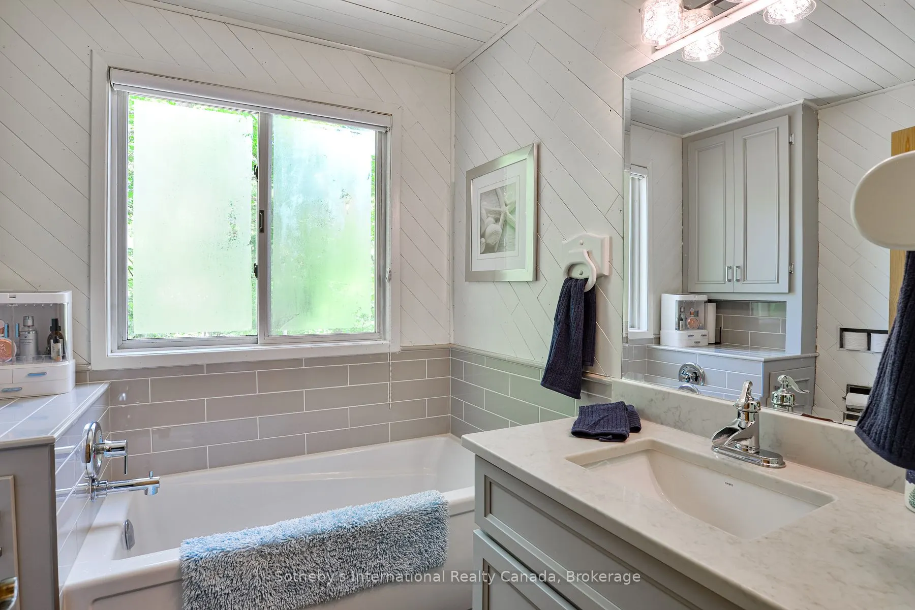 1062 Bradley Road