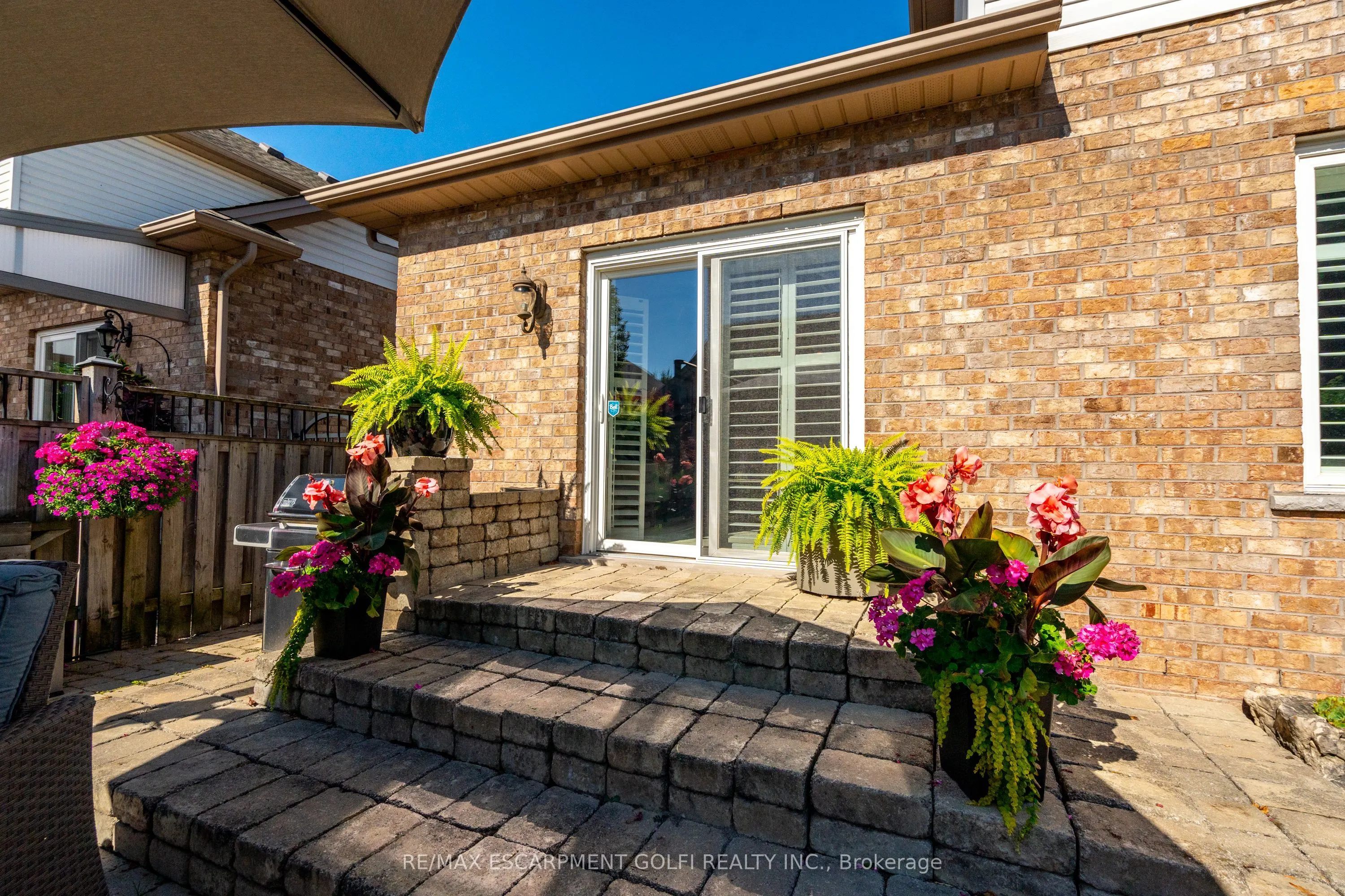 56 Videl Crescent N