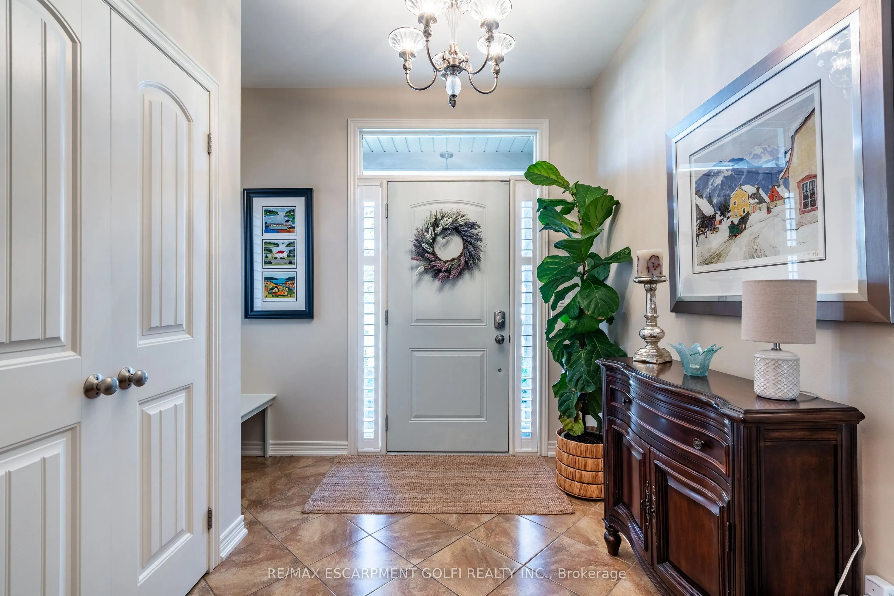 56 Videl Crescent N