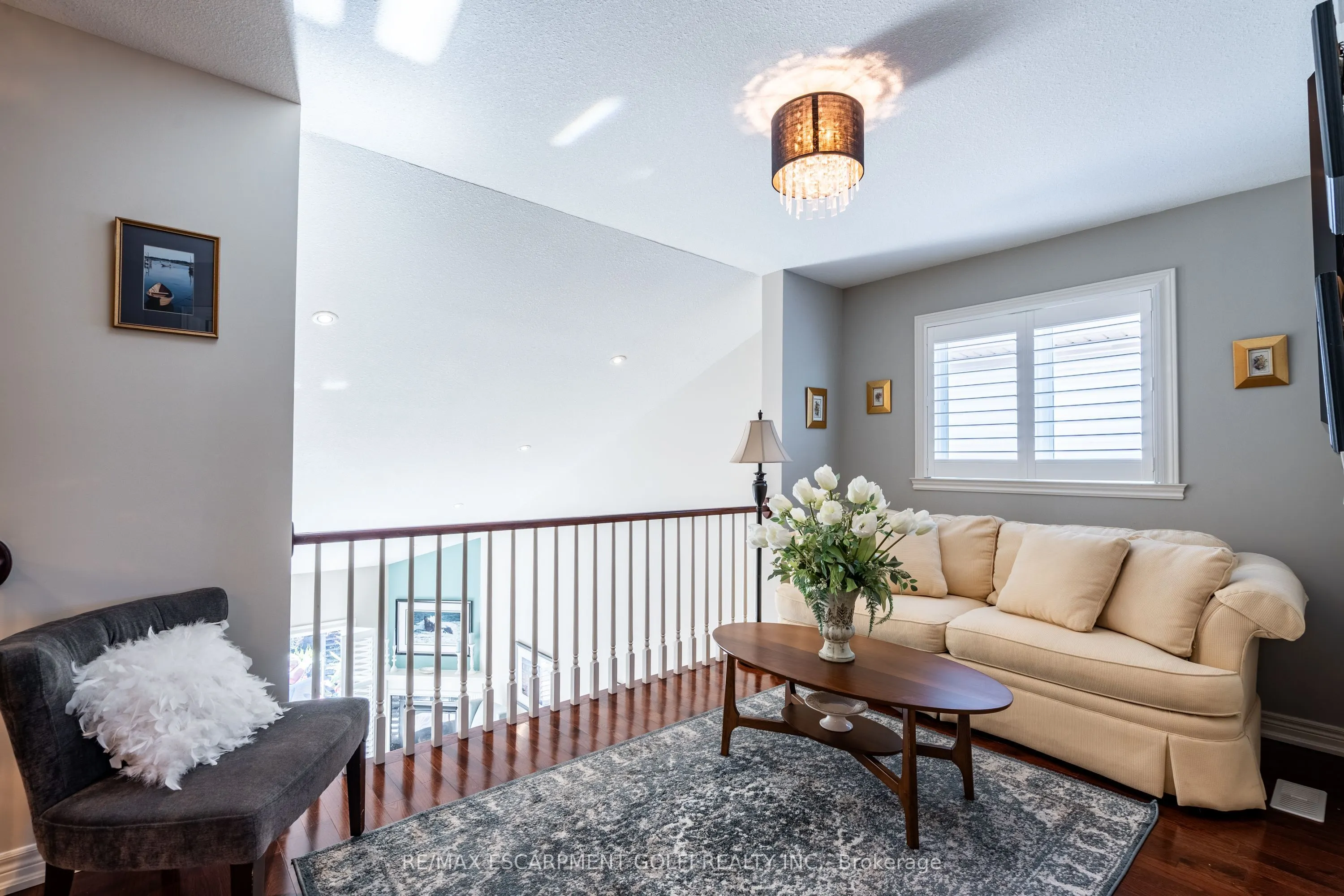 56 Videl Crescent N