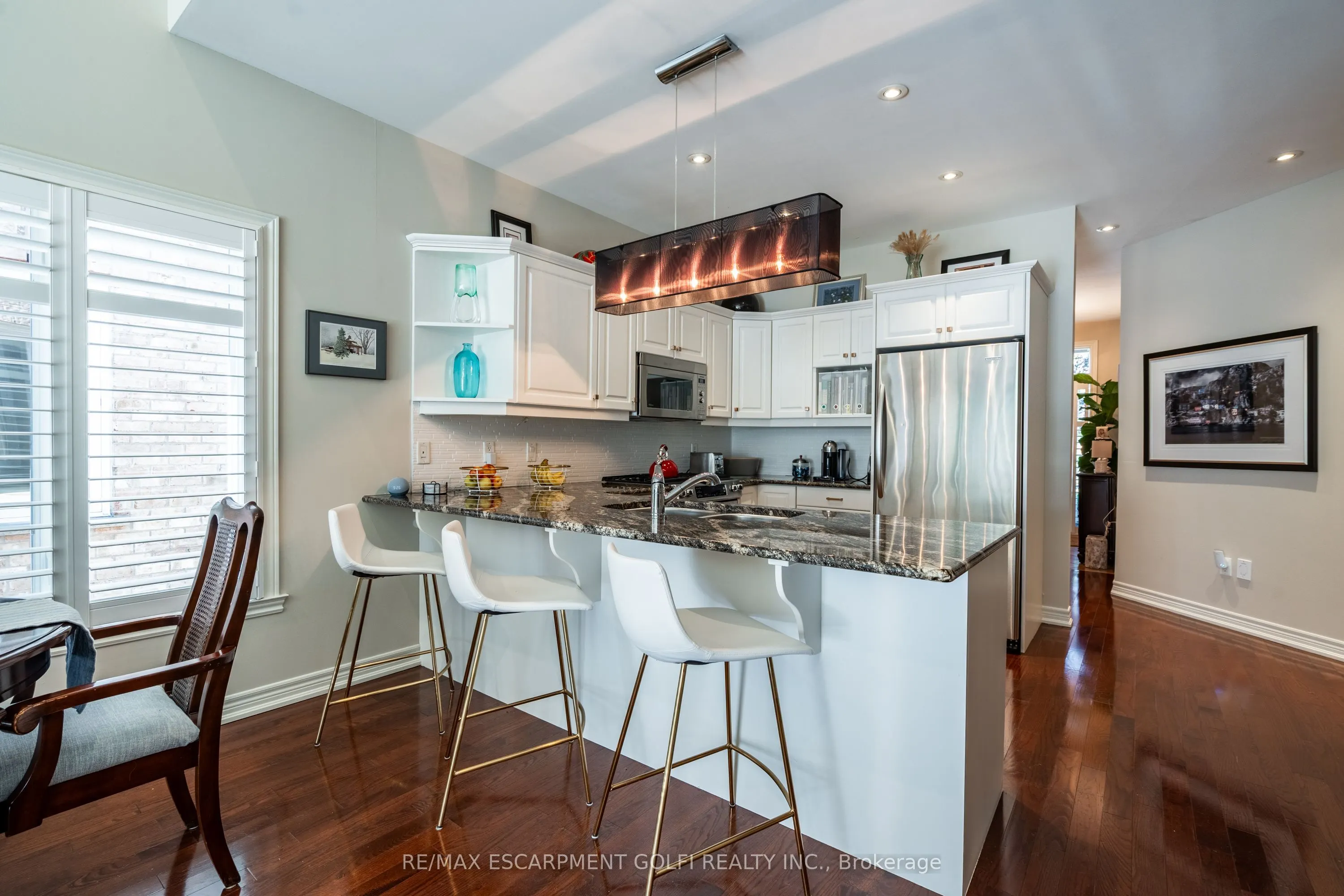 56 Videl Crescent N