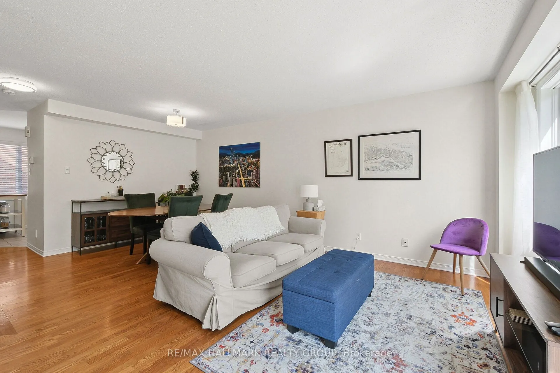 9 Radstock Private