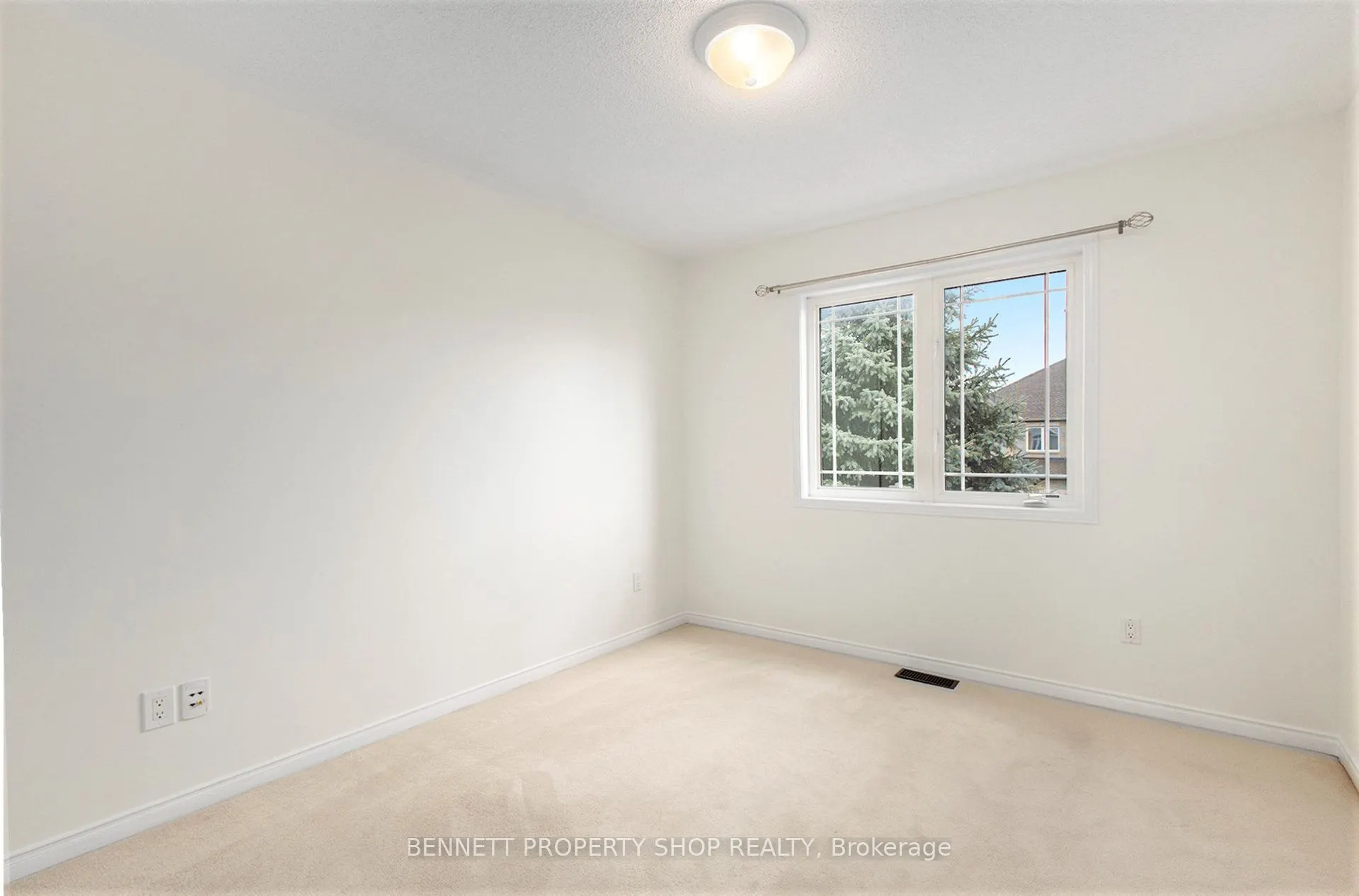 508 Pepperville Crescent
