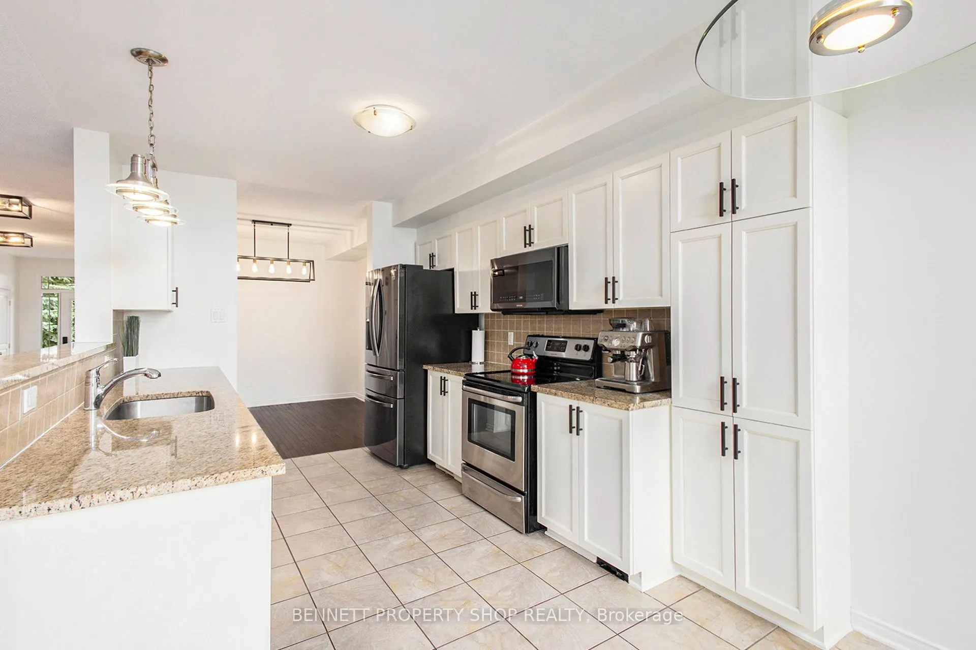 508 Pepperville Crescent