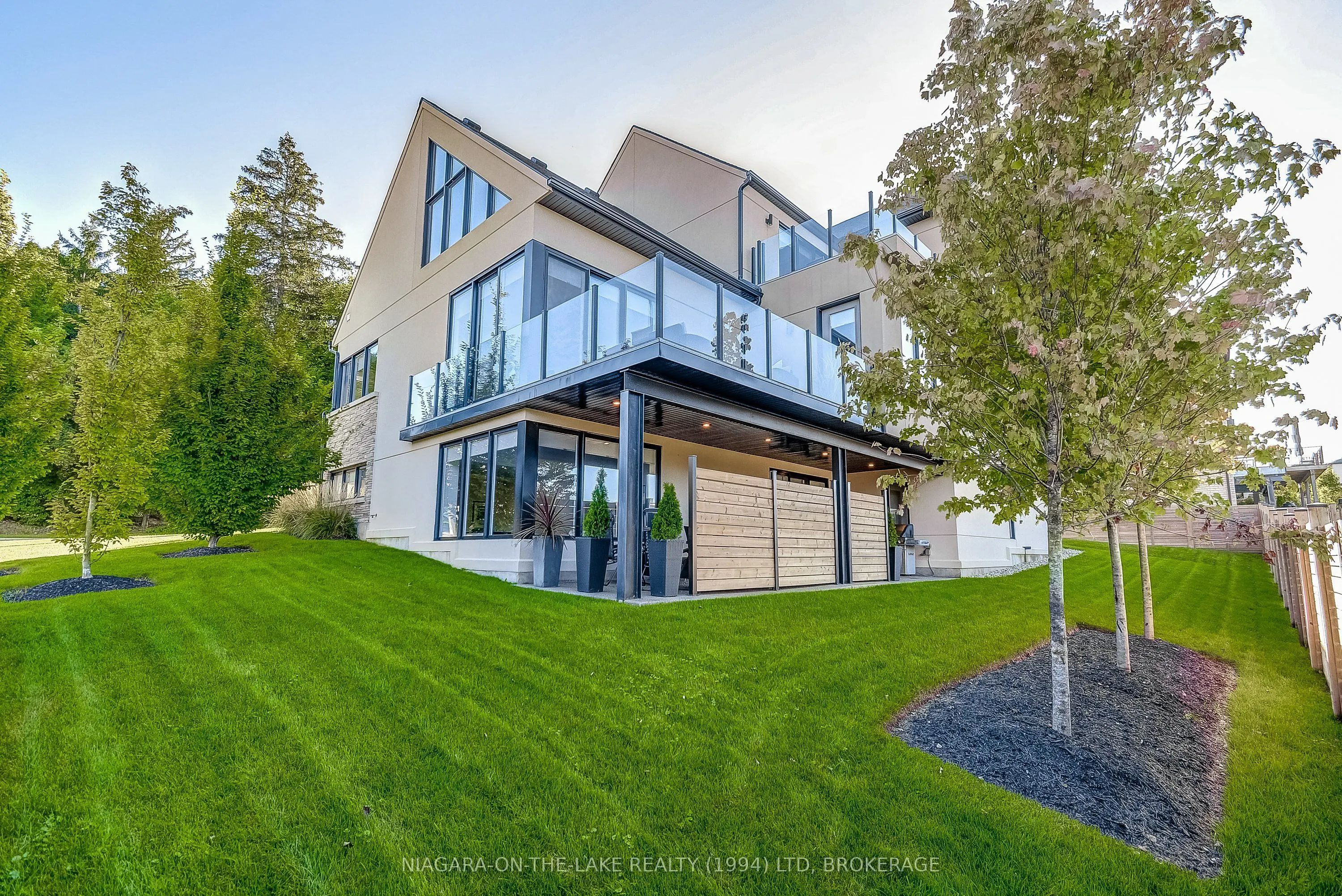 94 TANBARK Road