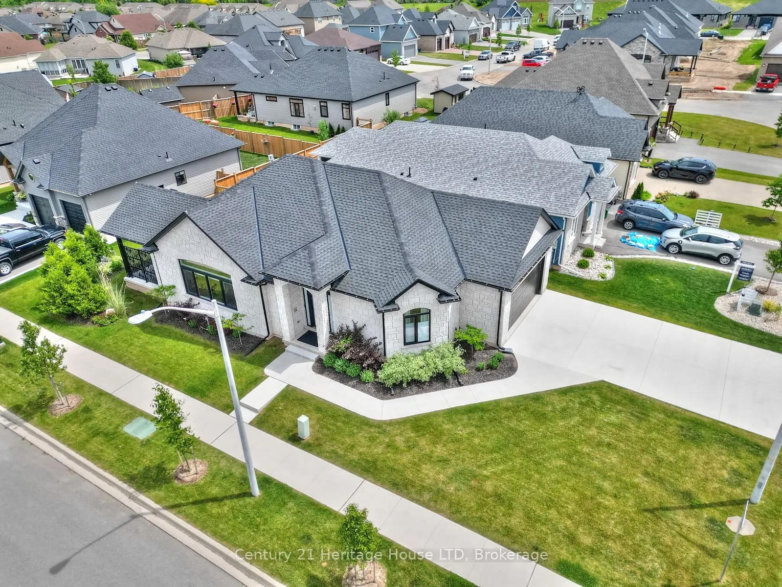 4242 VILLAGE CREEK Drive