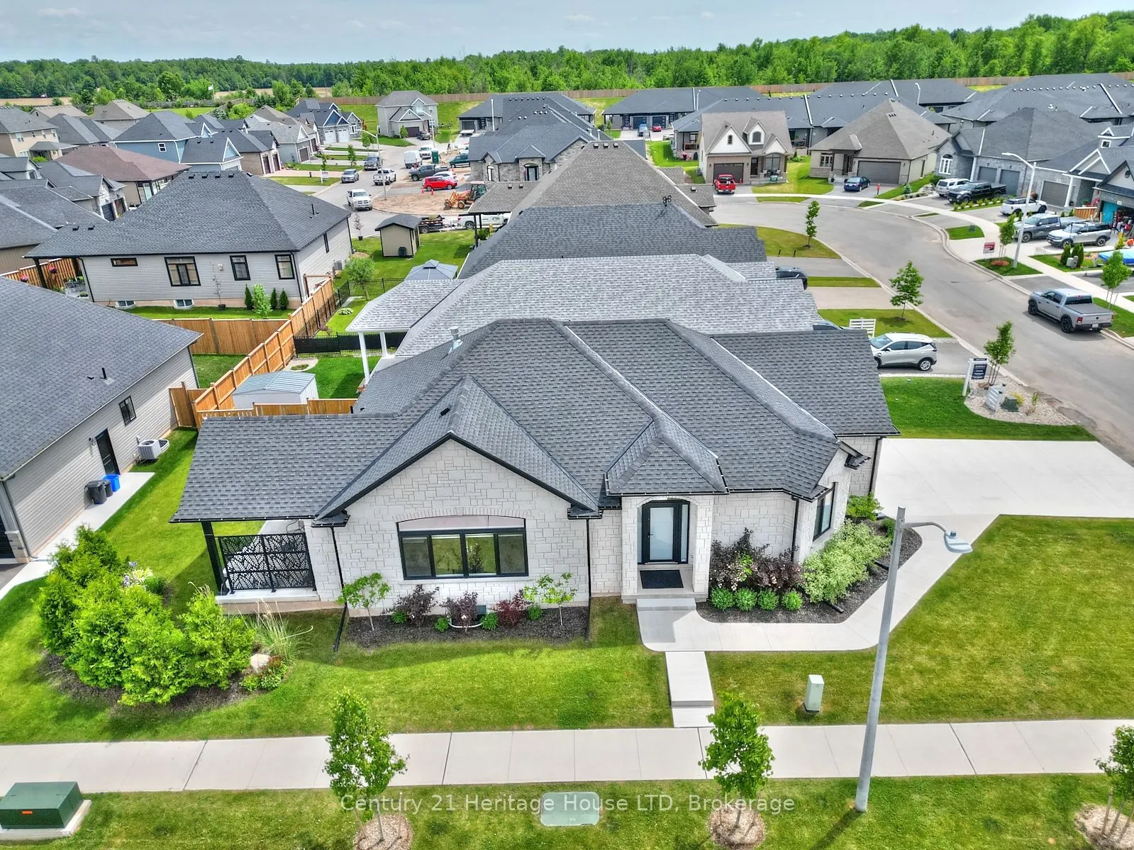 4242 VILLAGE CREEK Drive