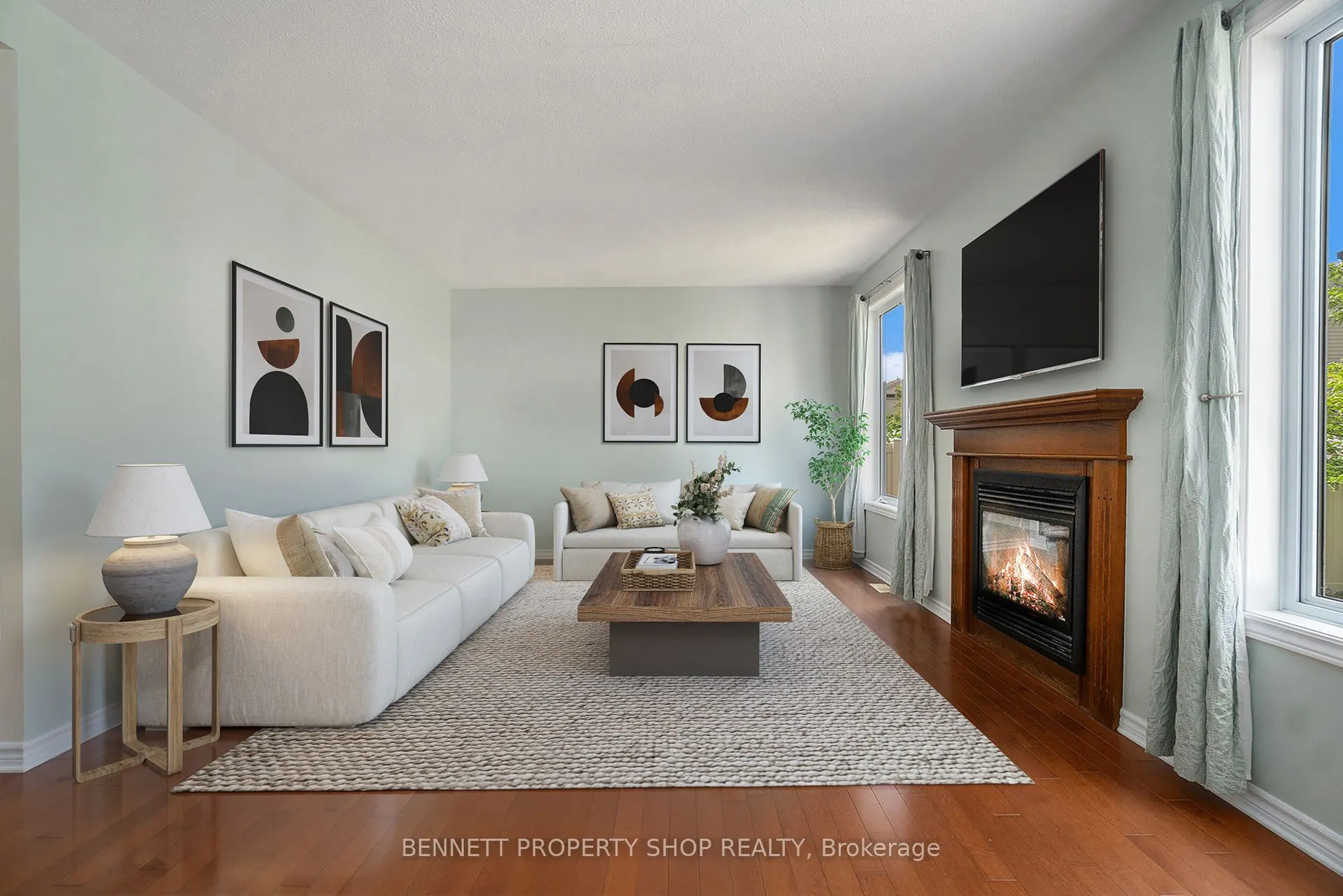 324 Fairlakes Way