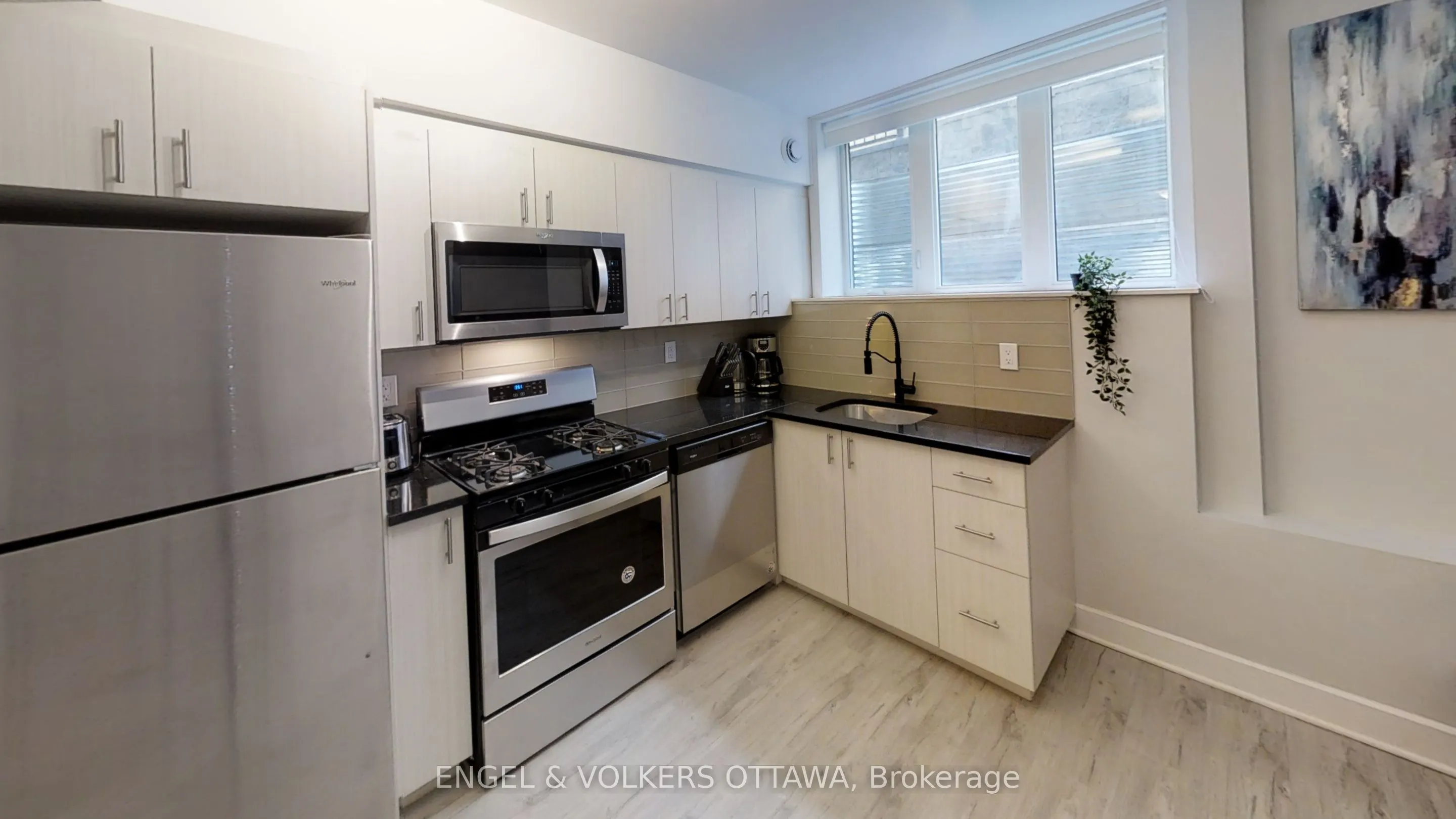 12 Jolliet Avenue, #1