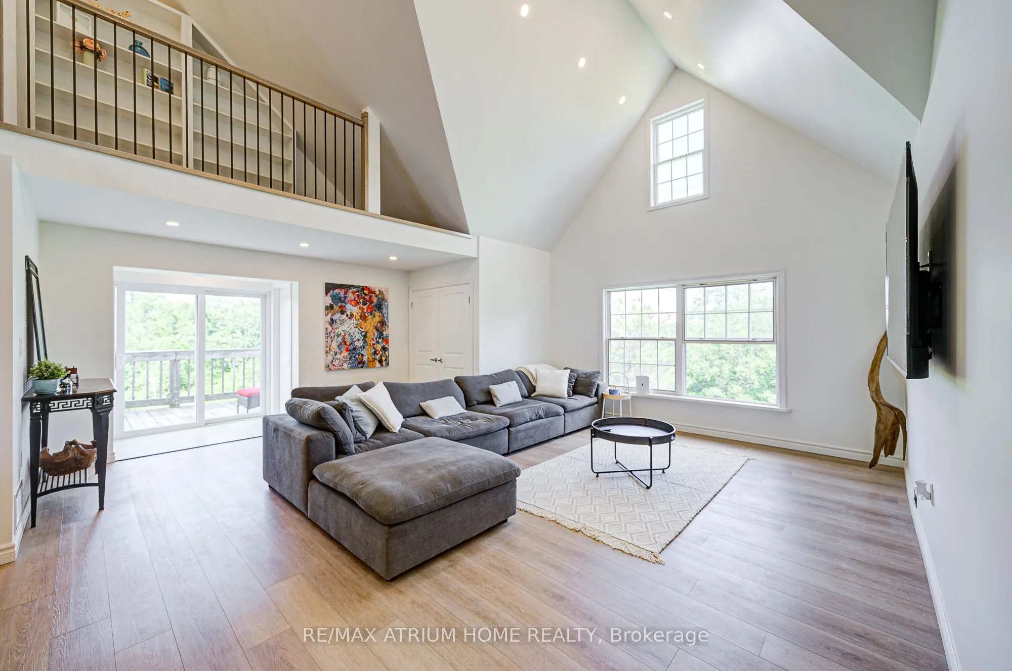 339 SOUTH BAY Road